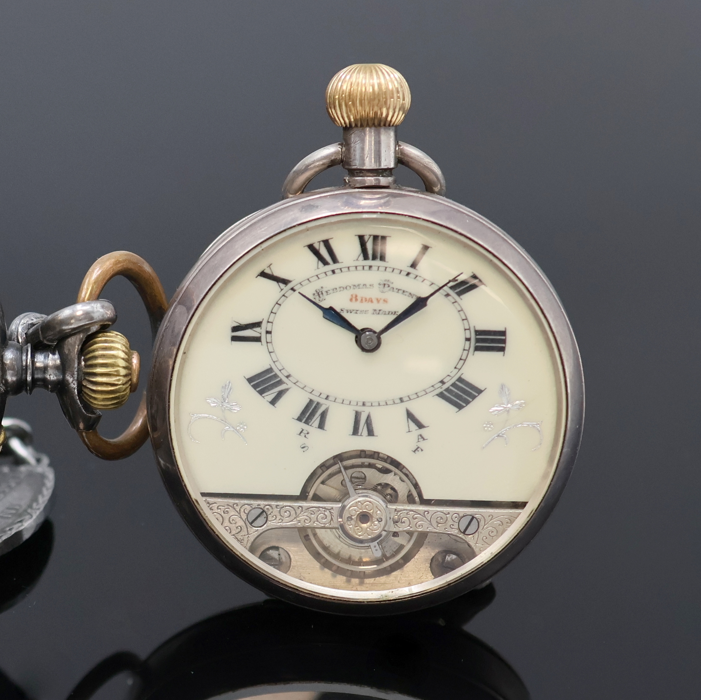 Detail b: HEBDOMAS 8 Tage Taschenuhr sowie eine Savonette mit Kalender, Schweiz/England um 1910/1915, 1.) Hebdomas im englischen Sterlingsilber Geh. (dell.), ...