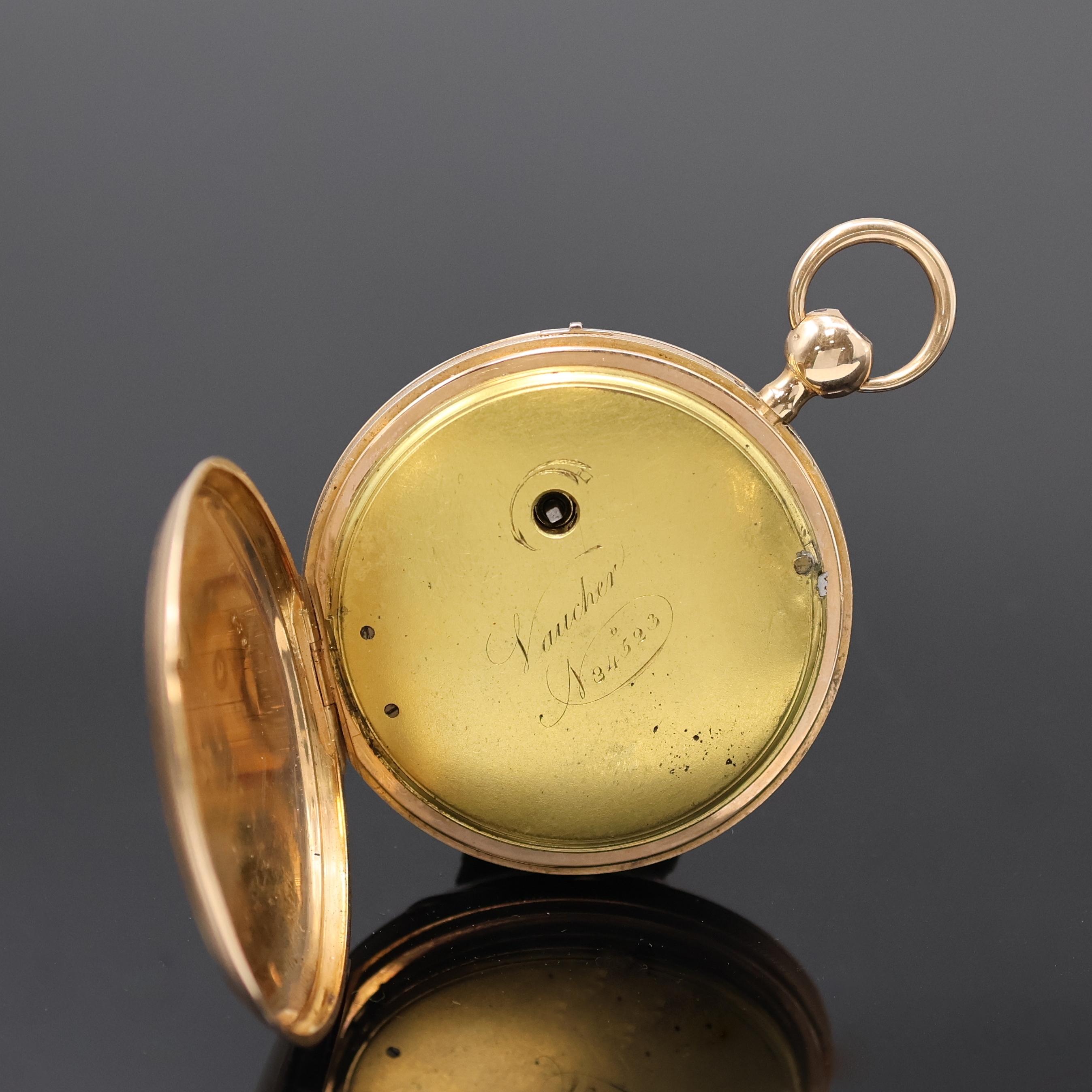 Detail d: VAUCHER offene Spindeltaschenuhr mit 1/4 Stunden-Repetition RG 750/000, Schweiz um 1840, guill. Geh. dell., verg. Cuvette, z.T. guill. Zifferbl. m. ...