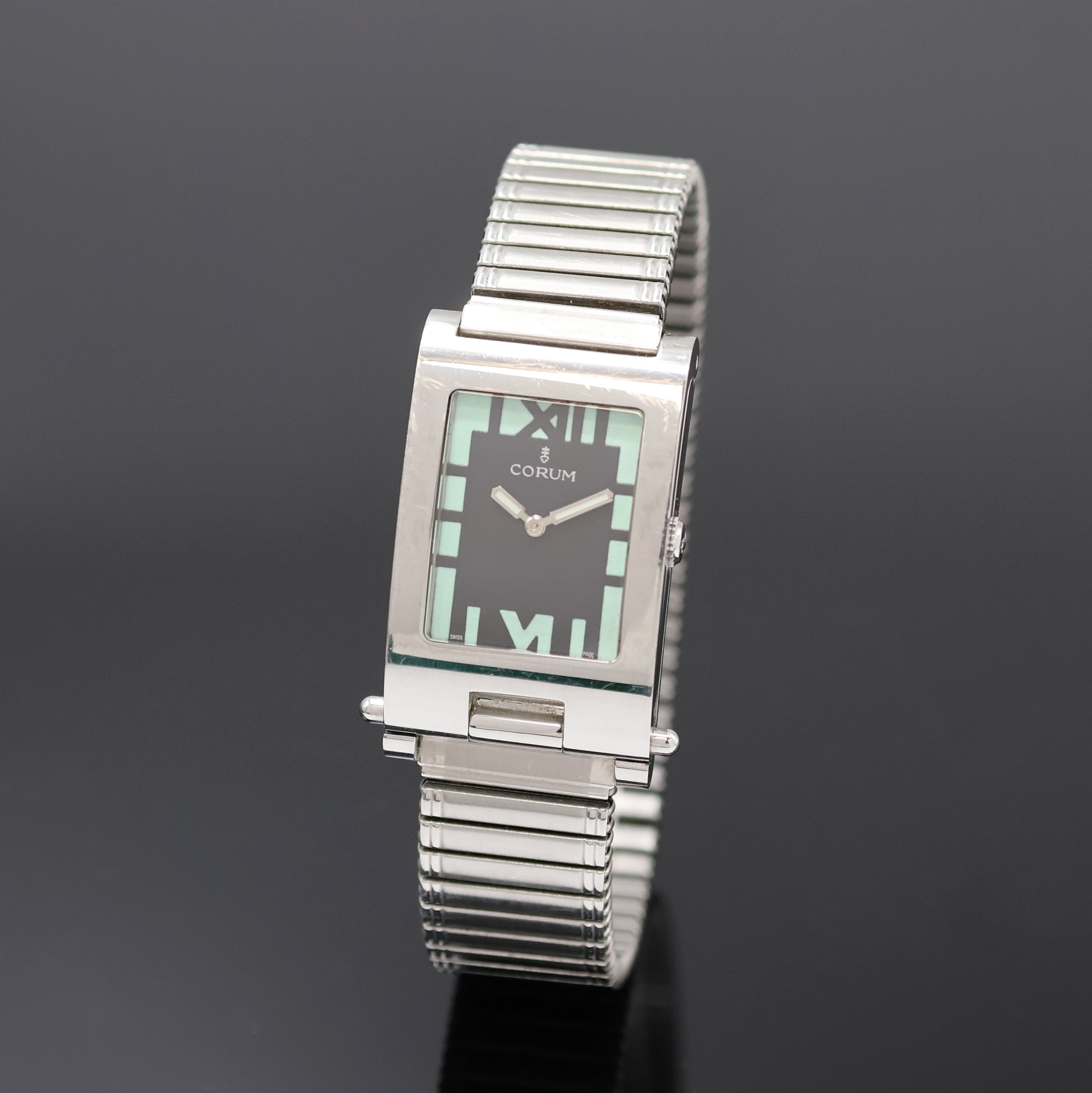 Image 27057434 - CORUM wristwatch series Tabogan reference 64.151.20, Switzerland around 2000, quartz, ...