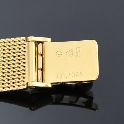 27057429f - OMEGA viereckige Armbanduhr in GG 750/000 Referenz 8068, Schweiz um 1968, Handaufzug, ...