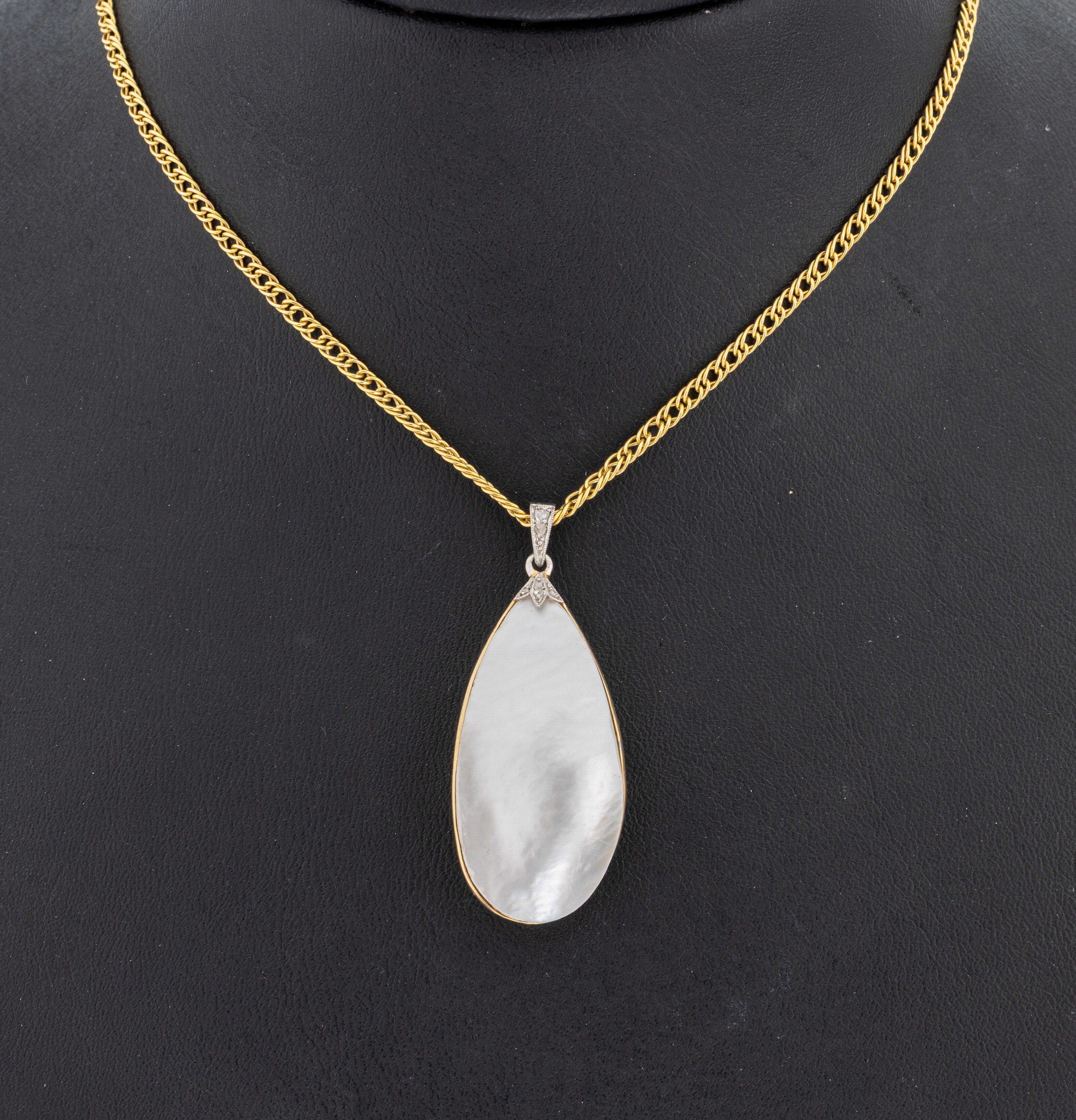 Image 27057508 - 14 kt gold Art Nouveau mother of pearl- diamond-pendant , YG YG 585/000, mother of pearl ...