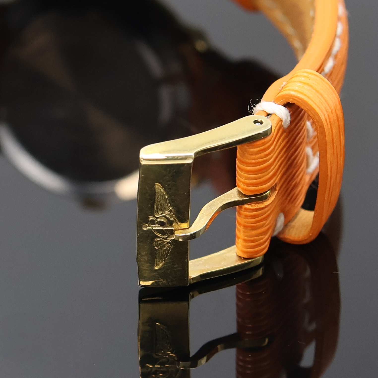 Detail b: BREITLING Geneve Armbanduhr Referenz 2527, Schweiz um 1965, Automatik, verg. Geh. ber., verschr. Stahlboden, Breitling Lederband m. verg. Breitling ...