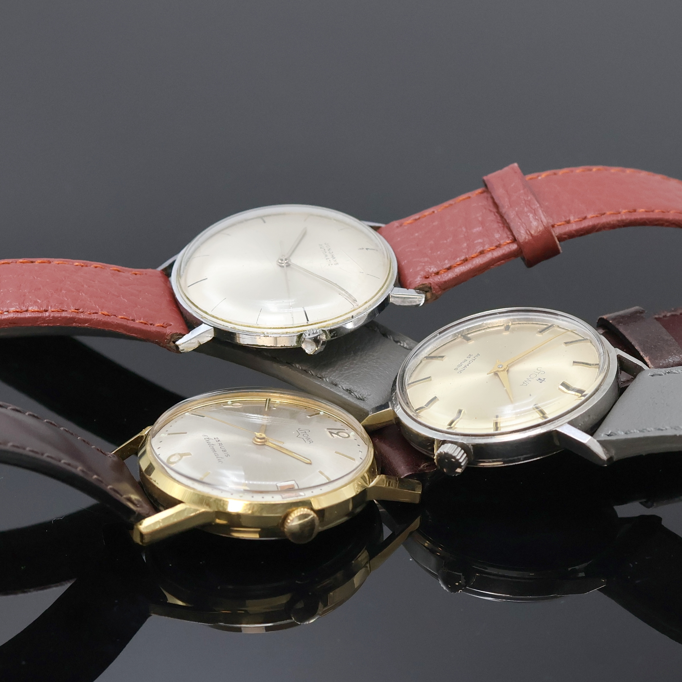 Detail d: JUNGHANS und 2 STOWA Armbanduhren, alle 1960er Jahre, Junghans: Automatik, verchromtes Geh. ber., Stahlboden aufgedr., silb. Zifferbl. fl., Kal. 651, ...