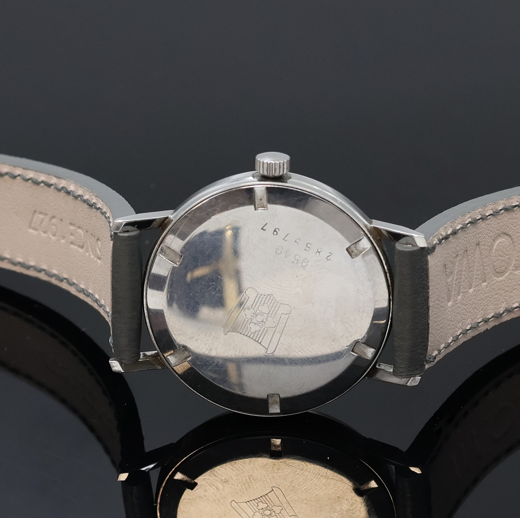Detail f: JUNGHANS und 2 STOWA Armbanduhren, alle 1960er Jahre, Junghans: Automatik, verchromtes Geh. ber., Stahlboden aufgedr., silb. Zifferbl. fl., Kal. 651, ...
