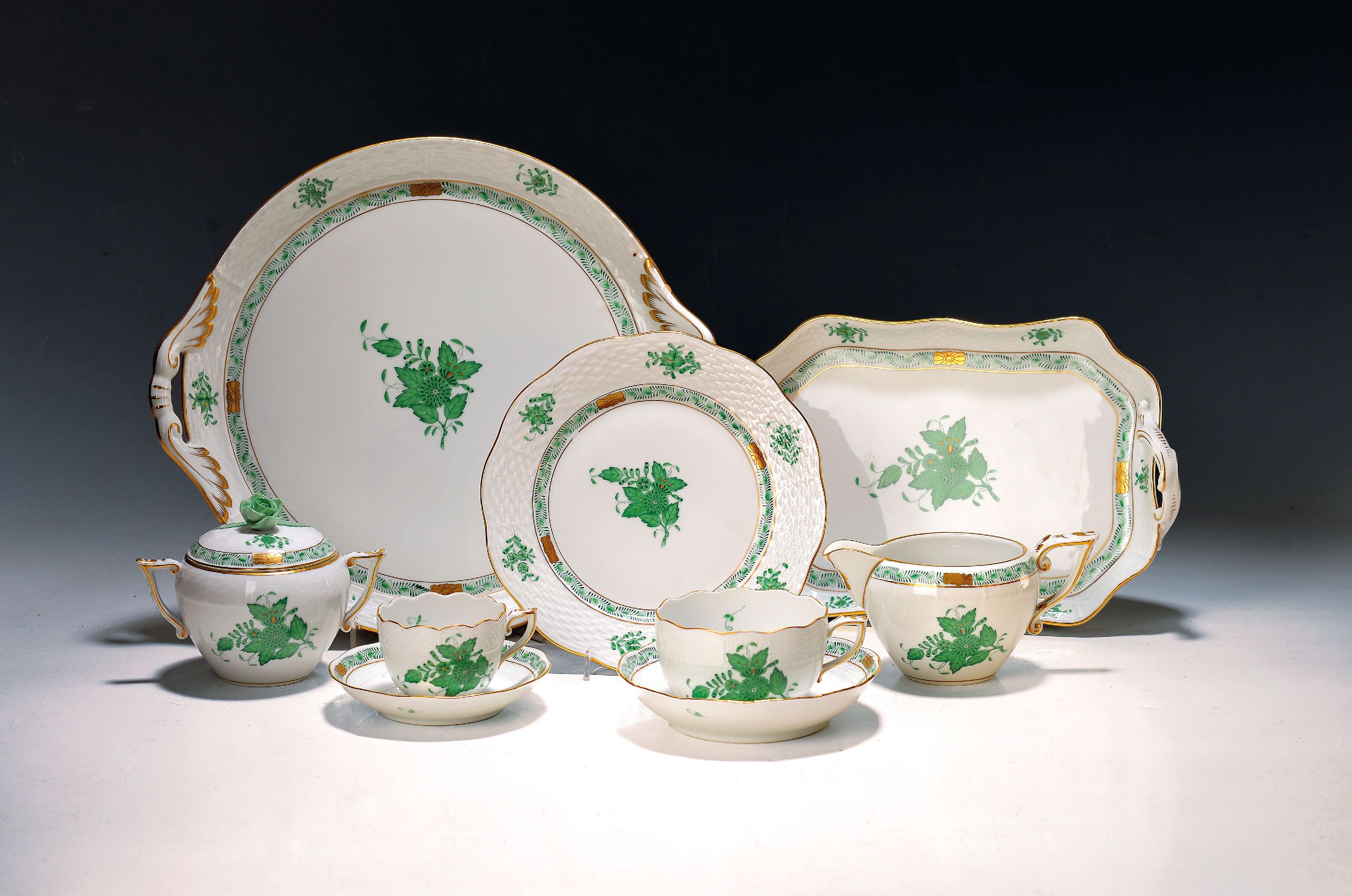 Image 27057865 - Mokka- und Teeservice, Herend, 20. Jh., Apponiy grün, 6 Teetassen mit Untertassen, ...