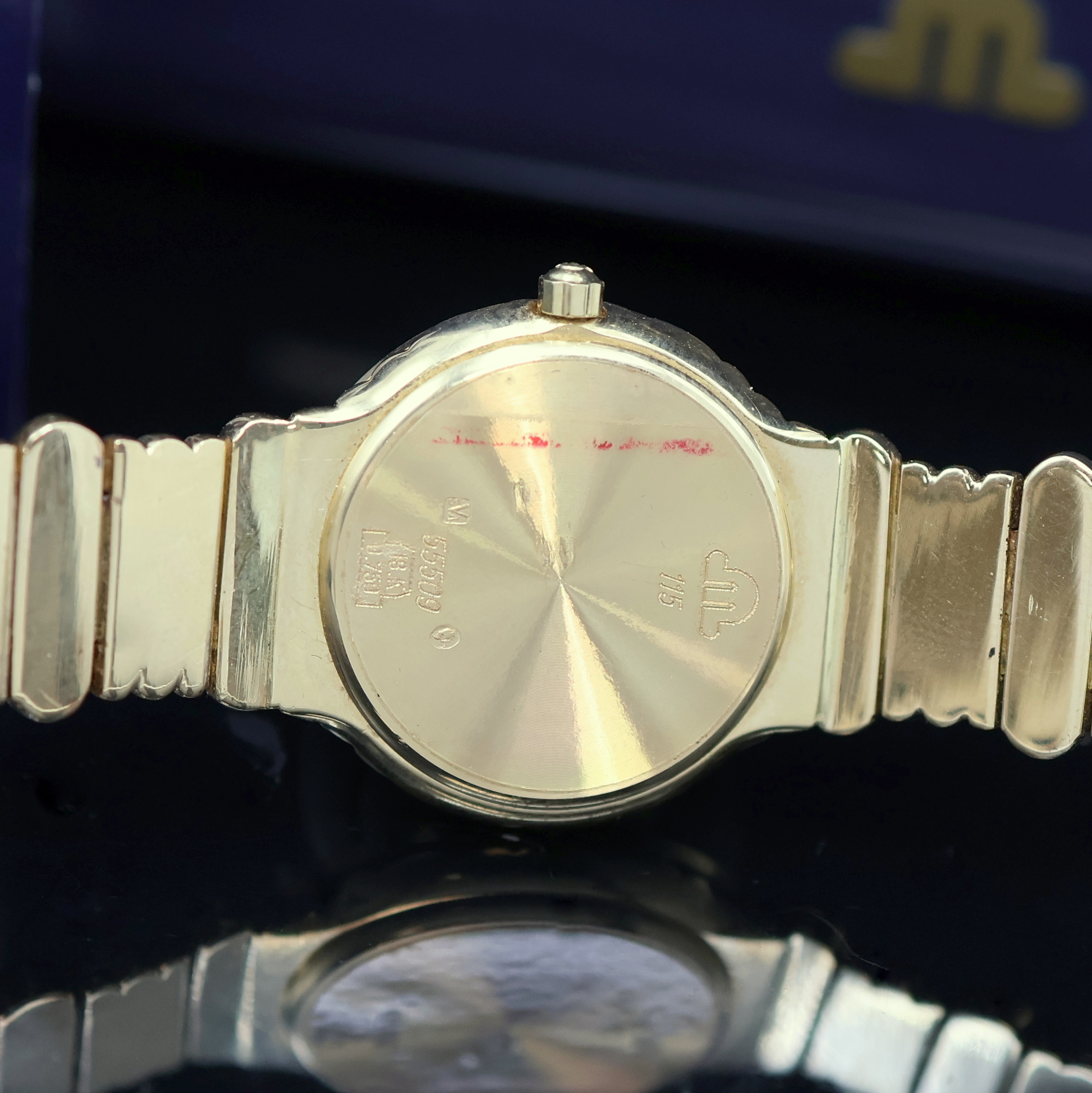 Detail h: MAURICE LACROIX Damenarmbanduhr in GG 750/000 mit Diamanten Referenz 55509/7101, quarz, massives Goldgeh. inkl. Gliederband m. Sicherheitsverschluß, ...
