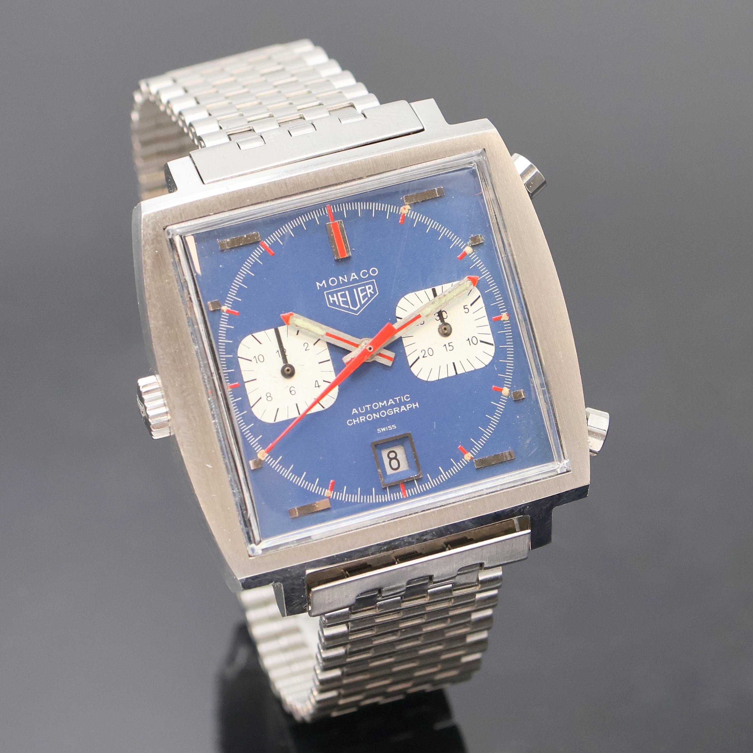 Detail b: HEUER Monaco "Steve McQueen" Armbandchronograph Referenz 1133, Schweiz um 1972, Automatik, Edelstahl Monocoque-Geh. inkl. orig. NSA ...