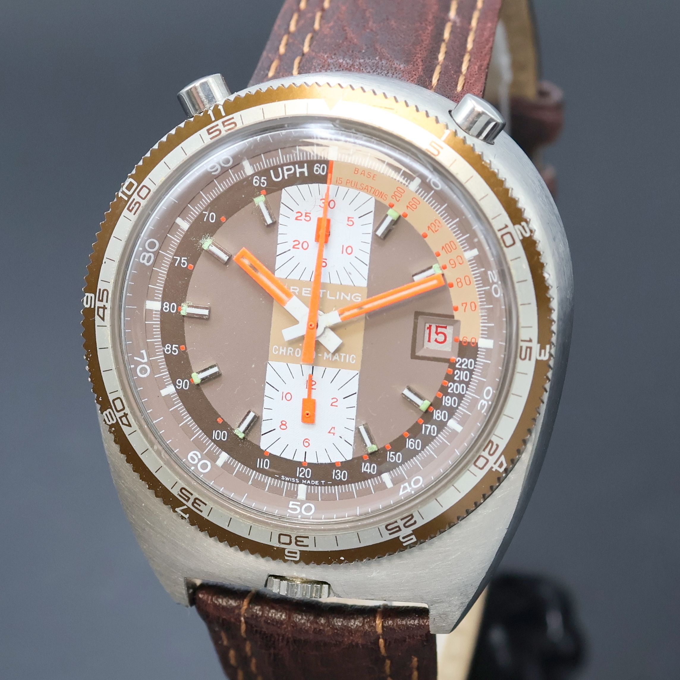 Detail a: BREITLING Chrono-Matic Bullhead Armbandchronograph Referenz 2117, Schweiz um 1970, Automatik, pultförmiges Edelstahlgeh., Boden verschr., Lünette ...