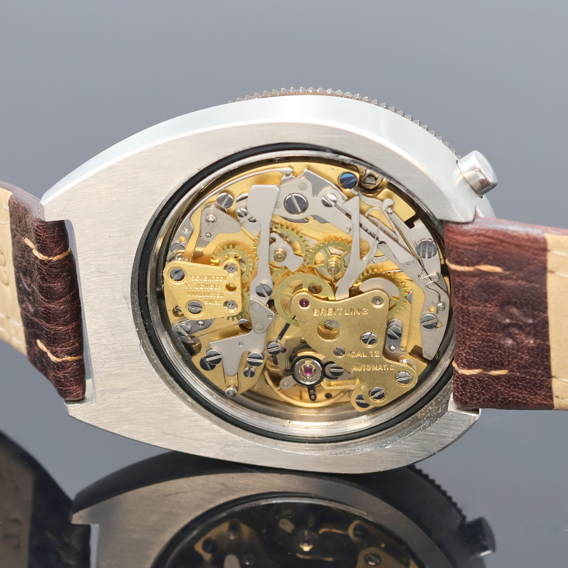 Detail f: BREITLING Chrono-Matic Bullhead Armbandchronograph Referenz 2117, Schweiz um 1970, Automatik, pultförmiges Edelstahlgeh., Boden verschr., Lünette ...