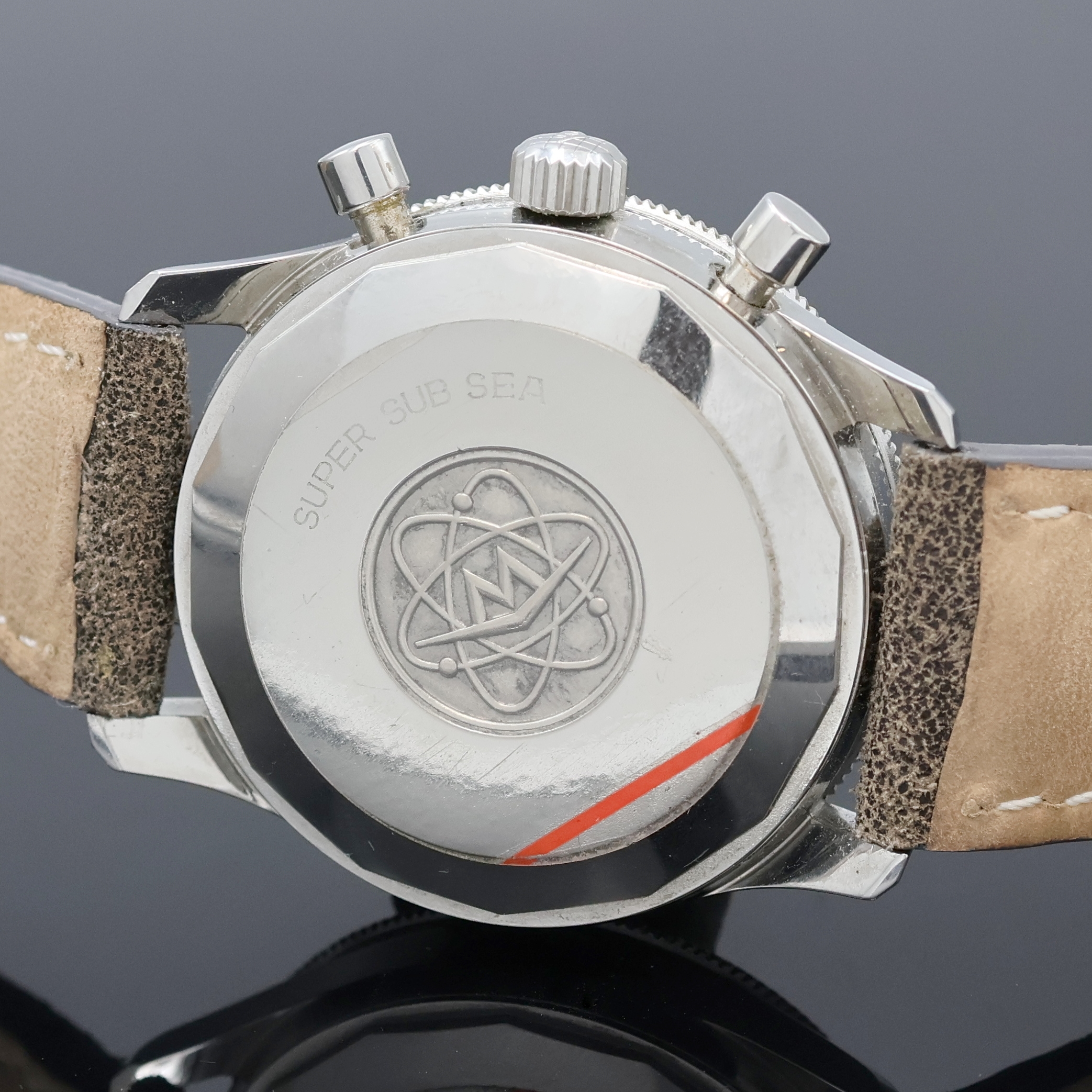 Detail d: MOVADO Super Sub Sea Armbandchronograph, Schweiz um 1968, Handaufzug, verschr. Stahlgeh. m. beids. drehb. "Faded" Lünette m. 60er Teilung, ...