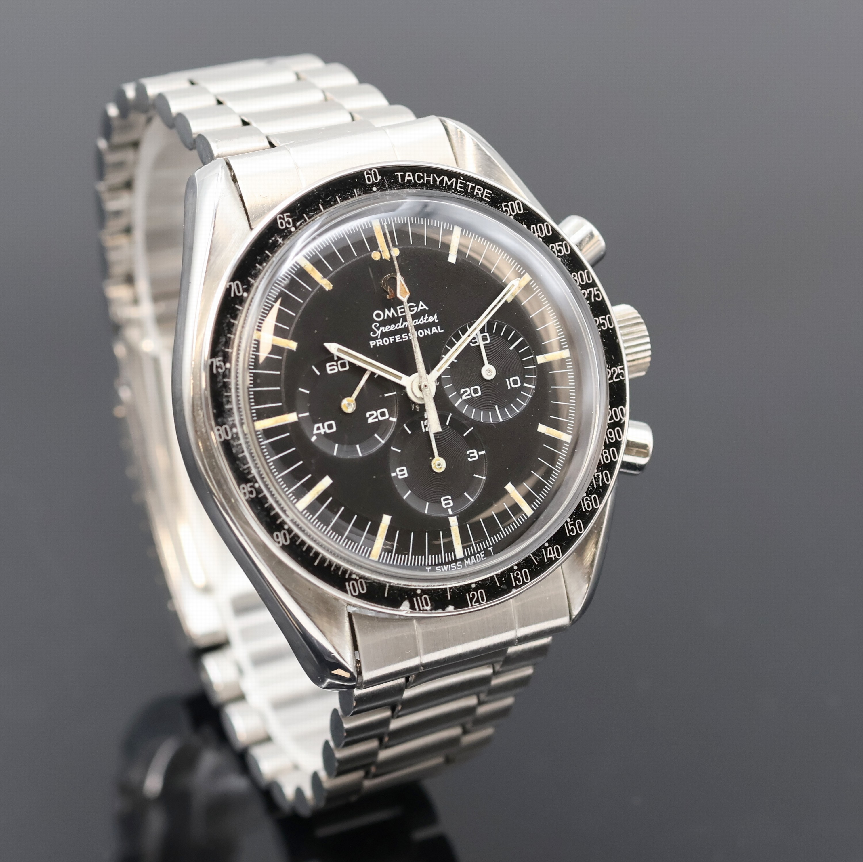 Detail b: OMEGA Speedmaster ikonischer Schaltradchronograph Referenz 145.022-68 St, Schweiz um 1968, Handaufzug, Edelstahlgeh. inkl. orig. Stahlband m. ...