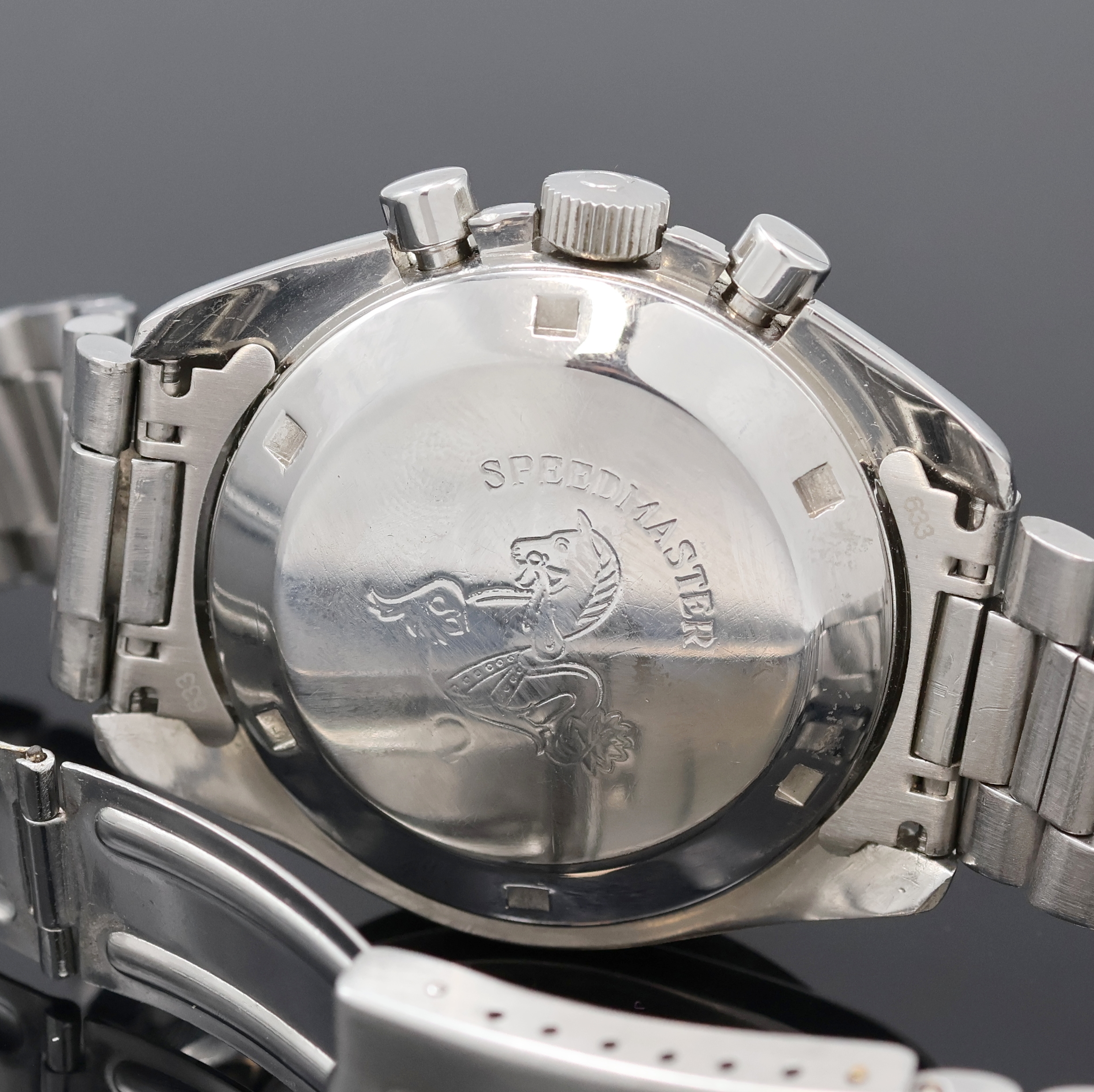 Detail e: OMEGA Speedmaster ikonischer Schaltradchronograph Referenz 145.022-68 St, Schweiz um 1968, Handaufzug, Edelstahlgeh. inkl. orig. Stahlband m. ...