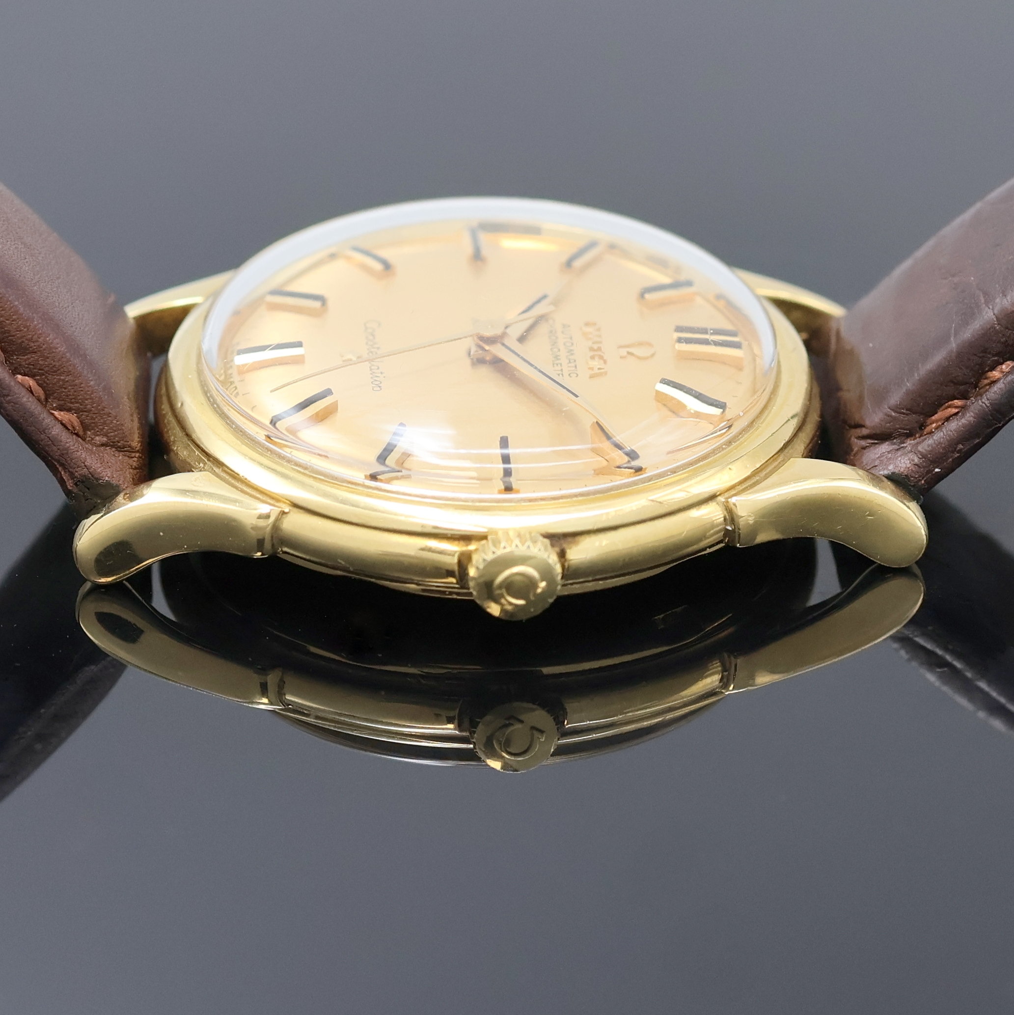 Detail c: OMEGA Constellation Chronometer Armbanduhr in GG 750/000 Referenz 14381 82 SC, Schweiz um 1968, Automatik, Boden m. Darst. Sternwarte verschr., orig. ...