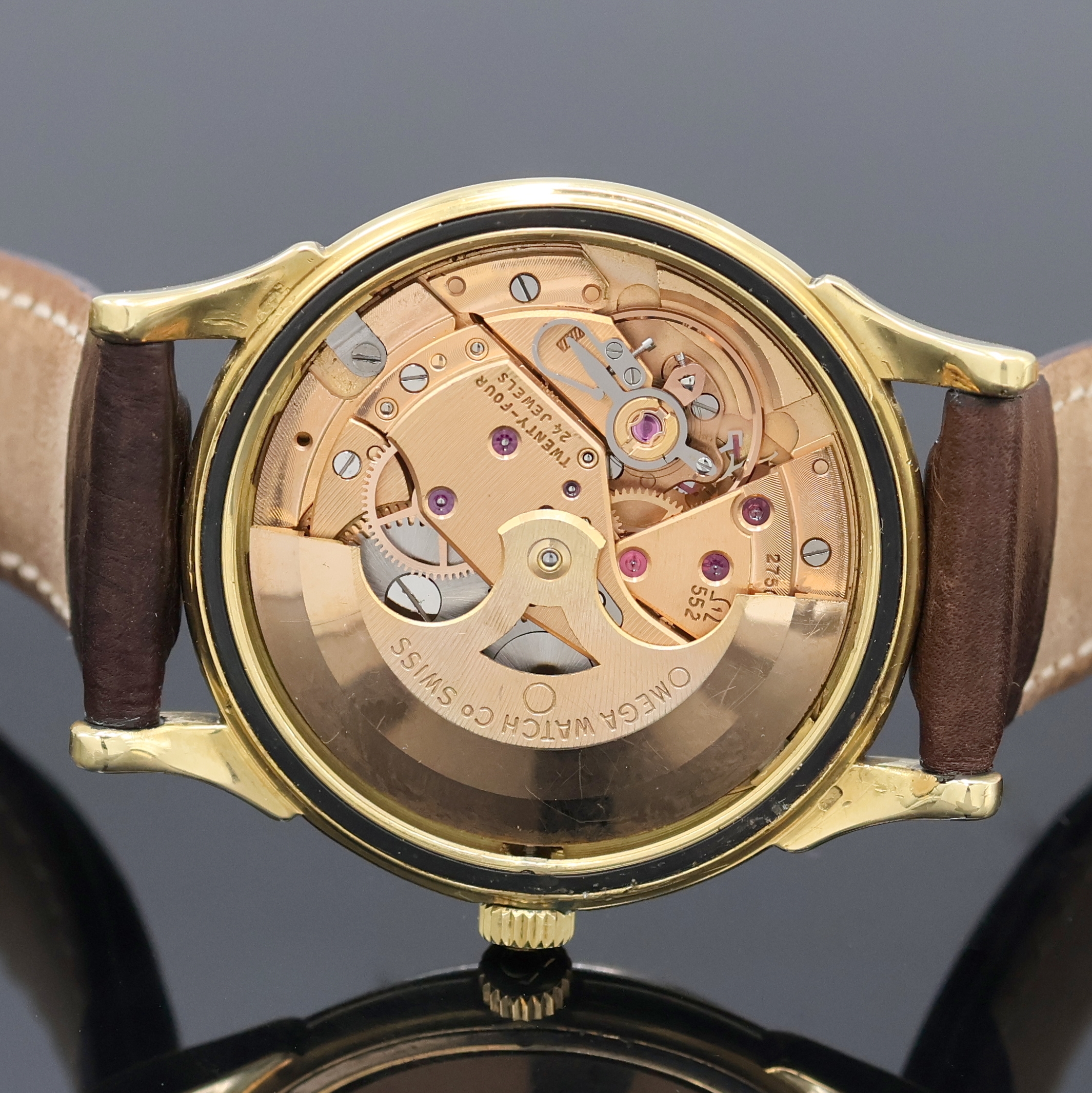 Detail f: OMEGA Constellation Chronometer Armbanduhr in GG 750/000 Referenz 14381 82 SC, Schweiz um 1968, Automatik, Boden m. Darst. Sternwarte verschr., orig. ...