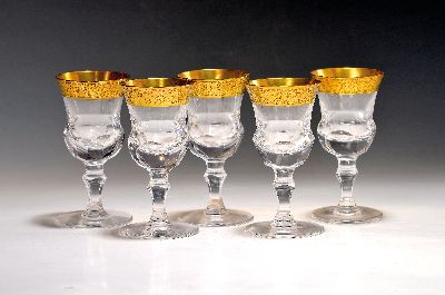 Image 10 Weingläser, wohl Moser, Karlsbad, 20.Jh., farbloses Glas, breite Goldbordüre mit ...