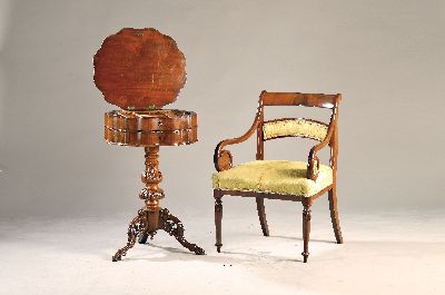 Image Nähtisch mit Armlehnsessel, norddeutsch, 1830, Mahagonifurnier und z.T. massiv, ...
