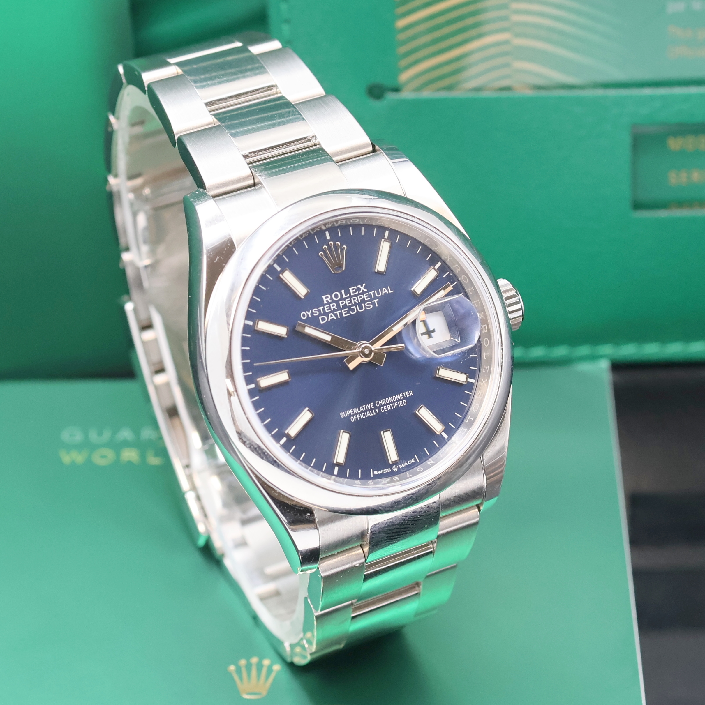Detail b: ROLEX Oyster Perpetual Datejust Armbanduhr Referenz 126200, Schweiz verk. lt. beil. Pap. 11/2020, Automatik, Chronometer der Superlative in Edelstahl ...