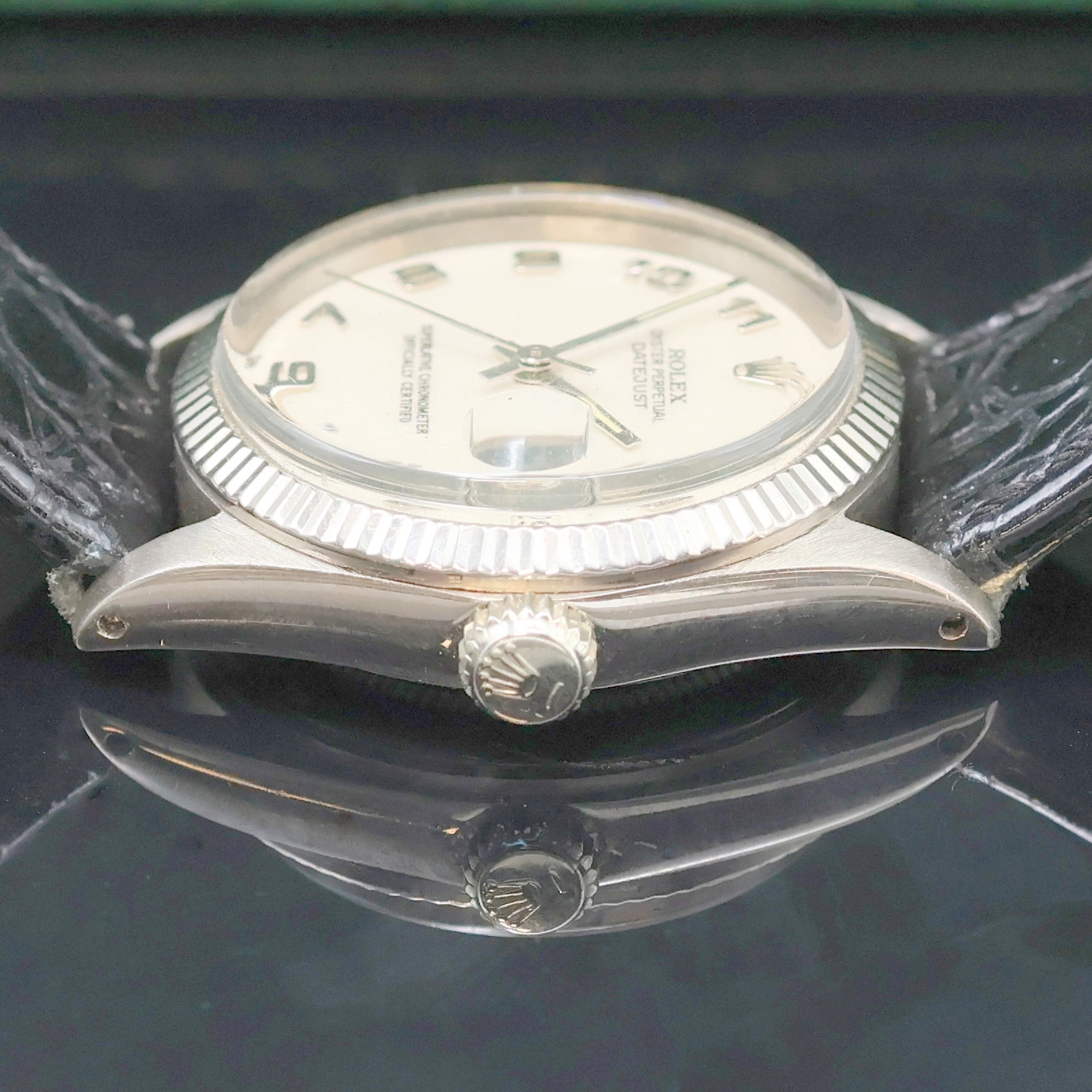 Detail d: ROLEX Oyster Perpetual Datejust Damenarmbanduhr Referenz 6624, Schweiz um 1967, Automatik, Chronometer der Superlative in WG 750/000 inkl. Lederband ...