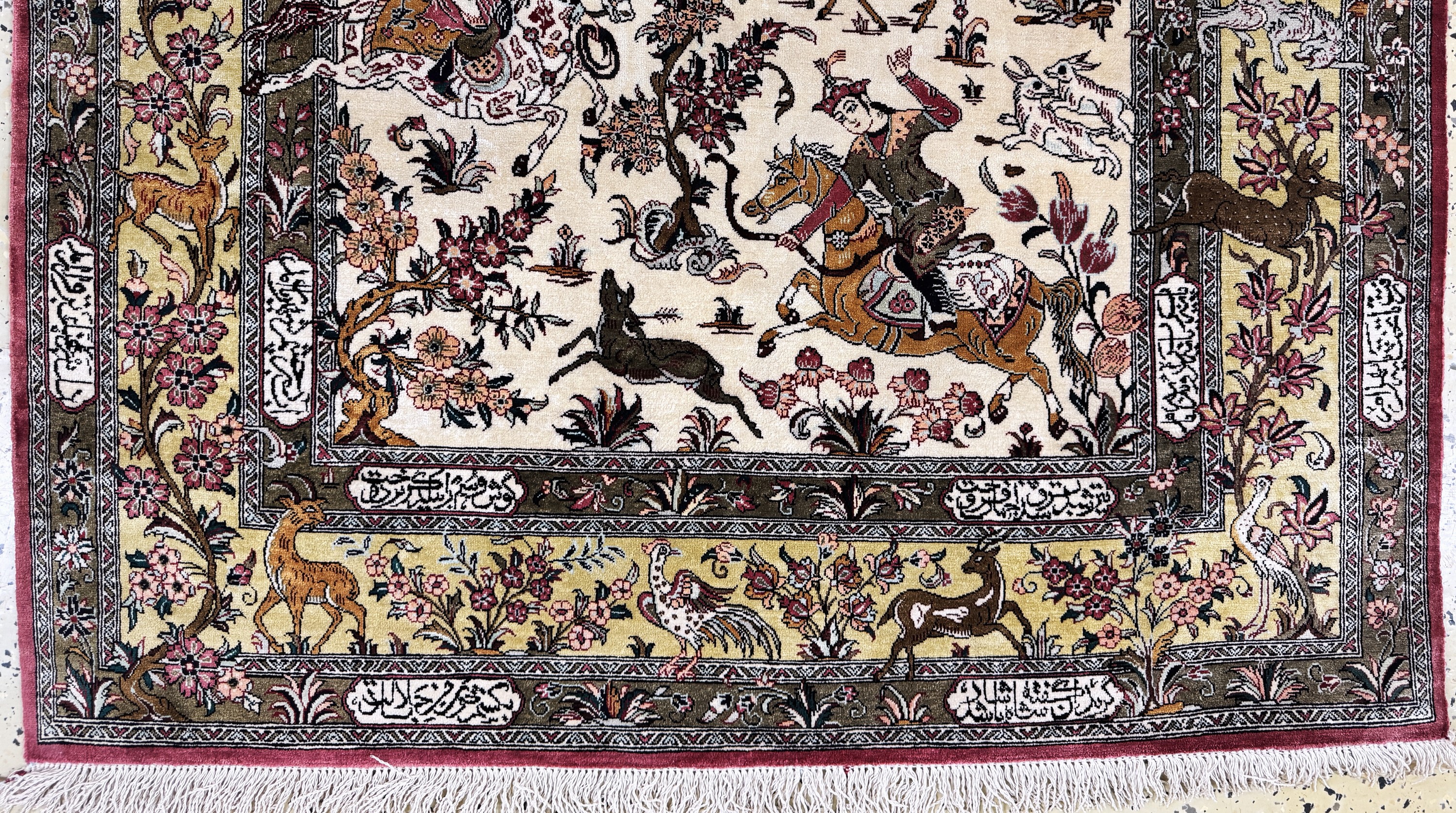 Detail b: Ghom Seide fein, Persien, Ende 20.Jhd, reine Naturseide, ca. 150 x 103 cm, ca. 1,0 Mio. Kn/qm, EHZ: 1-2