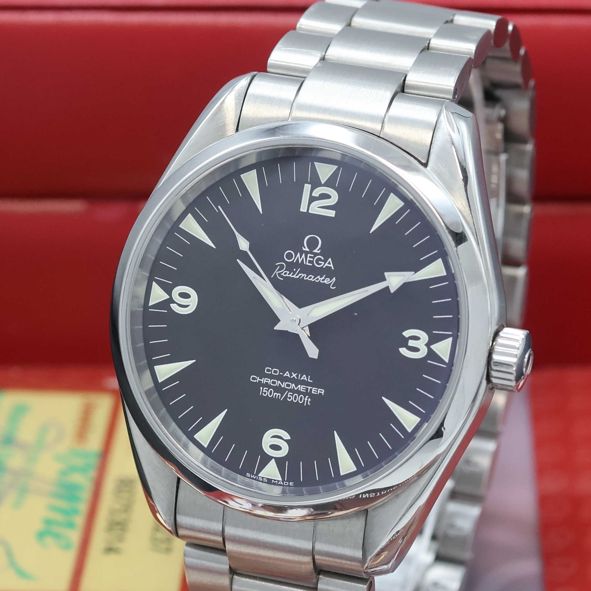 Detail a: OMEGA Railmaster Aqua Terra Co-Axial Chronometer Herrenarmbanduhr Referenz 28025237, Schweiz verk. lt. beil. Pap. 05/2006, Automatik, beids. vergl. ...