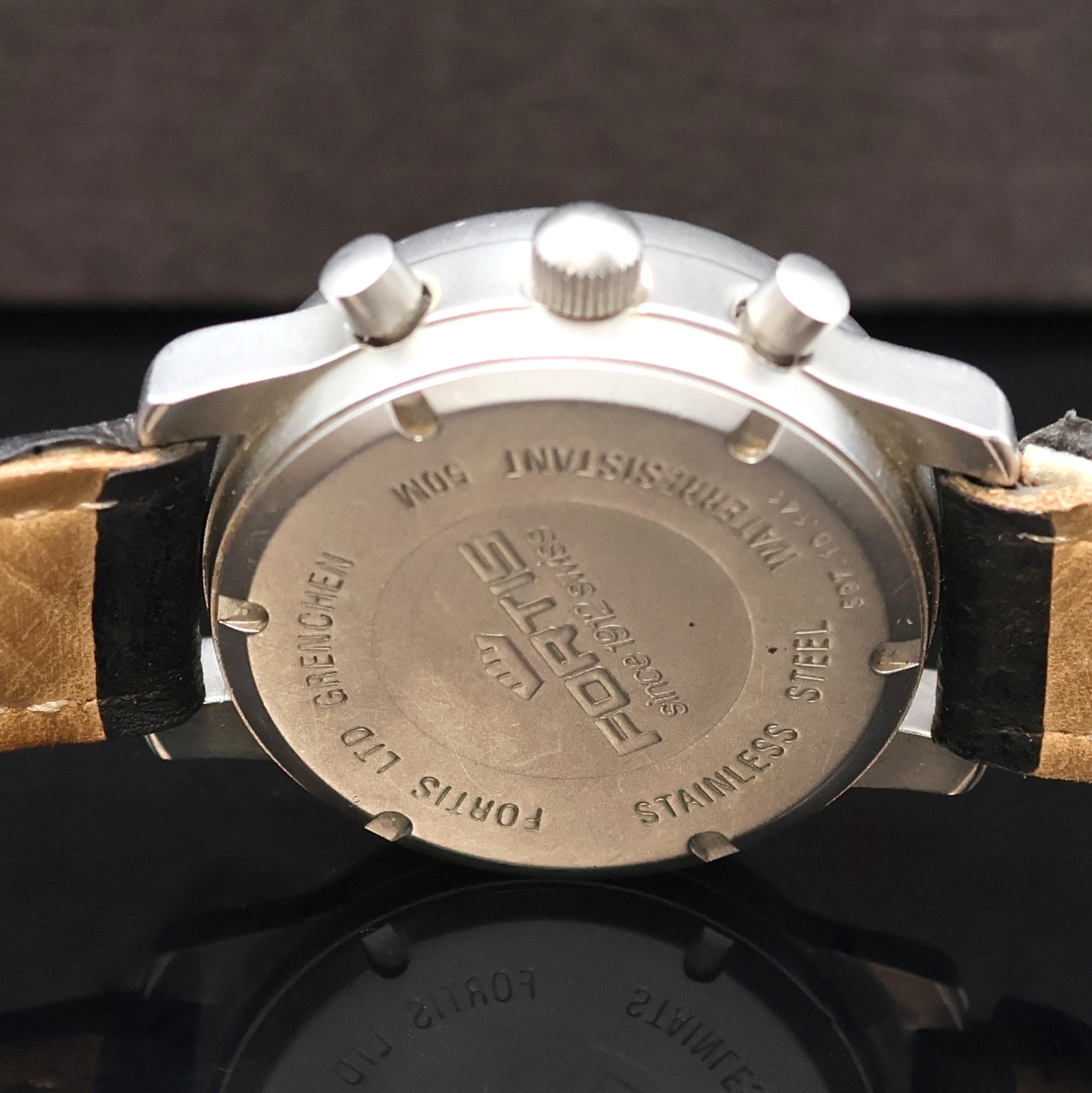 Detail c: FORTIS Armbandchronograph Referenz 597.10.141, Schweiz um 1995, Automatik, matt. Edelstahlgeh., Boden verschr., schwarzes Zifferbl. m. arab. Tritium ...