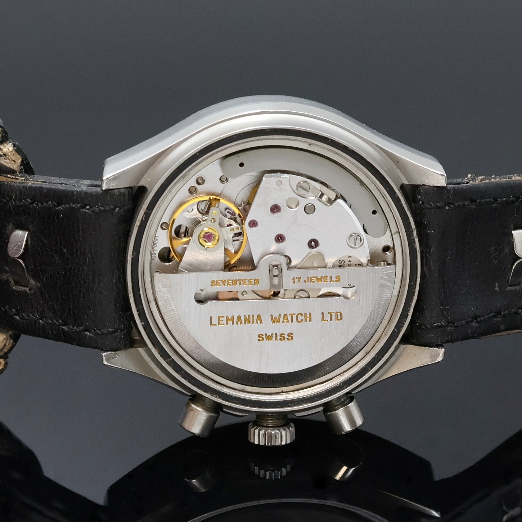 Detail f: ARCTOS Military Herrenchronograph für die Bundeswehr, Schweiz um 1980, Automatik, Edelstahlgeh. inkl. Bundeswehr-Lederband m. Dornschl., Boden ...