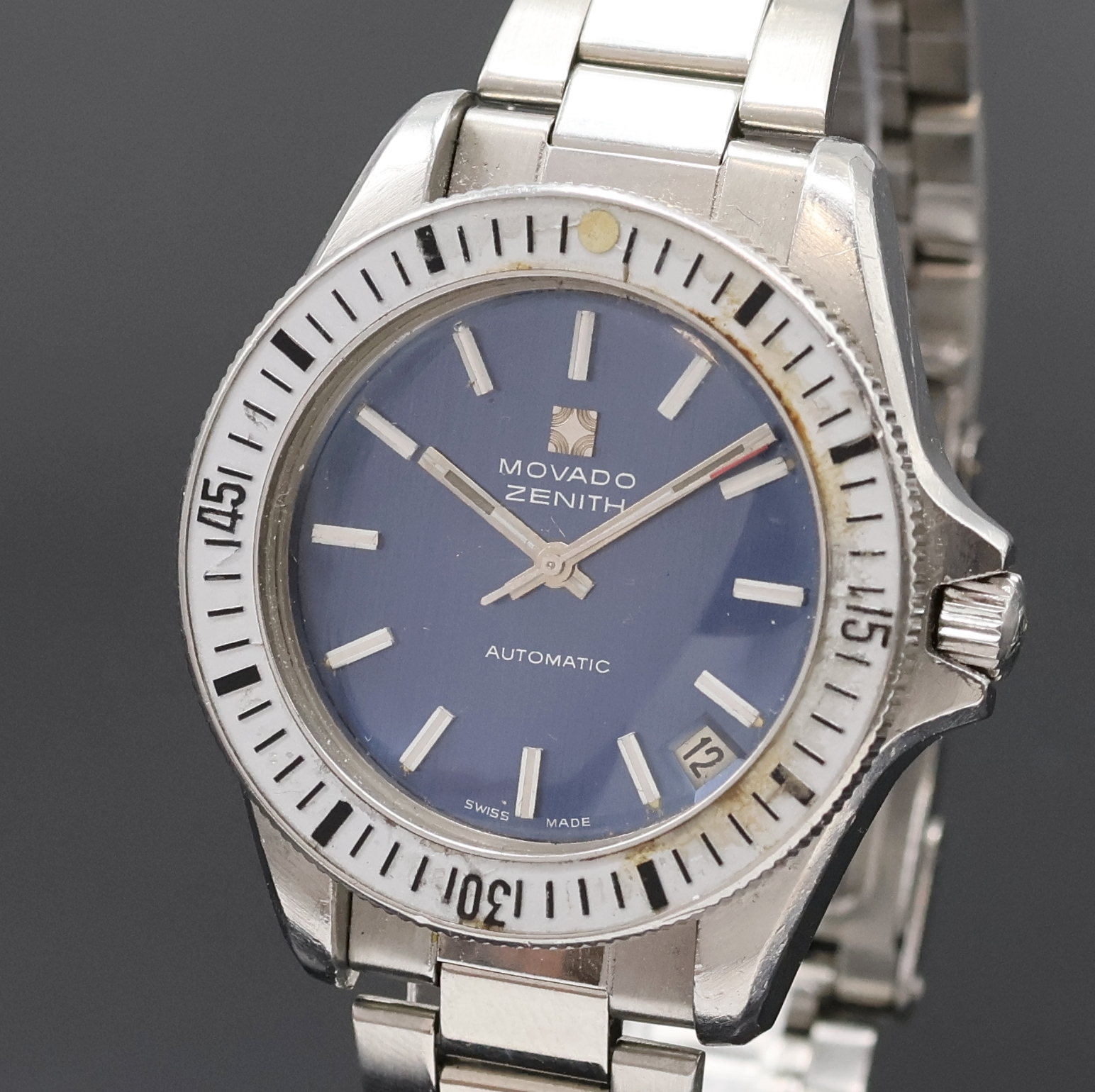 Detail a: MOVADO ZENITH Taucherarmbanduhr in Stahl, Schweiz um 1970, Automatik, Boden u. Krone verschr., neutr. Gliederband m. Faltschl., Lünette m. 60er ...