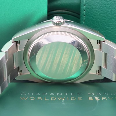 27057901e - ROLEX Oyster Perpetual Datejust Armbanduhr Referenz 126200, Schweiz verk. lt. beil. Pap. ...