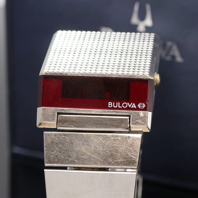 27057917a - BULOVA Computron Armbanduhr mit LED Anzeige, Schweiz/USA um 1970, quarz, pultförmiges ...