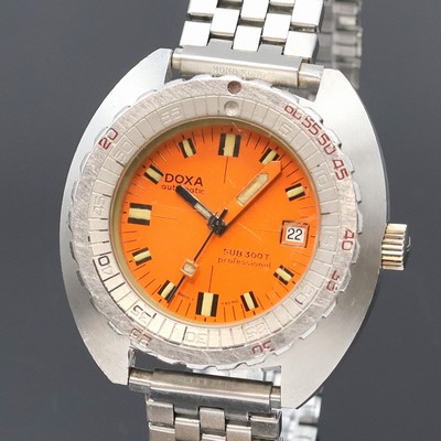 27057972a - DOXA by Synchron SUB 300T Professional Taucherarmbanduhr in Stahl, Schweiz um 1970, ...