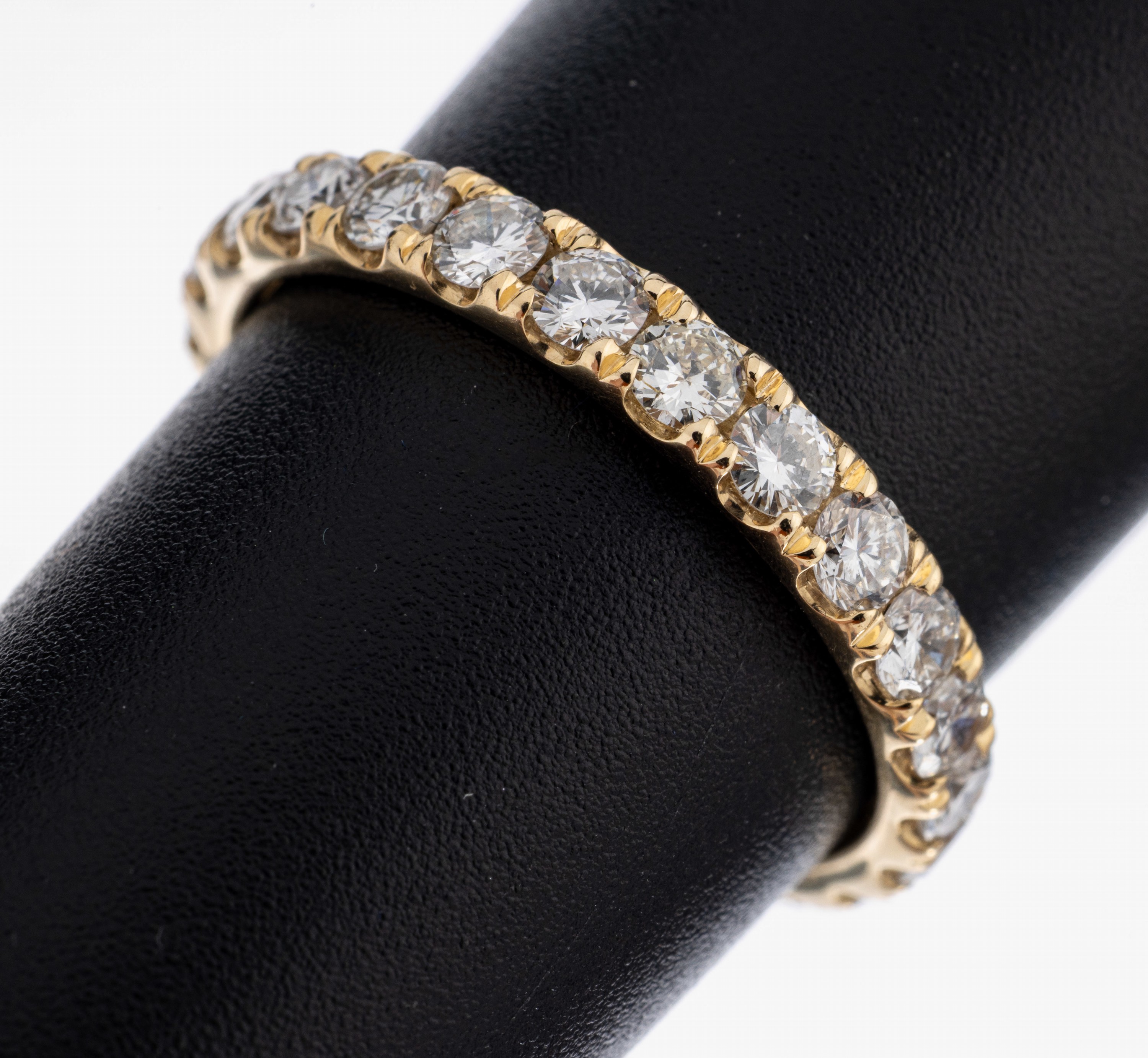 Image 27058123 - 14 kt Gold Brillant-Memoryring, GG 585/000, 24 Brillanten zus. ca. 1.73 ct (grav.) ...