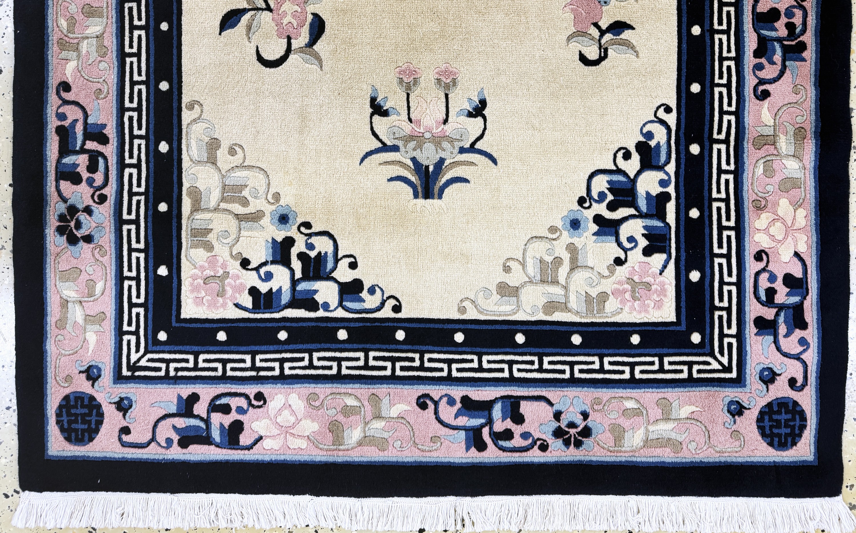 Detail c: Antik Finish, China, Ende 20.Jhd, Wolle aufBaumwolle, ca. 188 x 120 cm, gereinigt, EHZ: 1-2