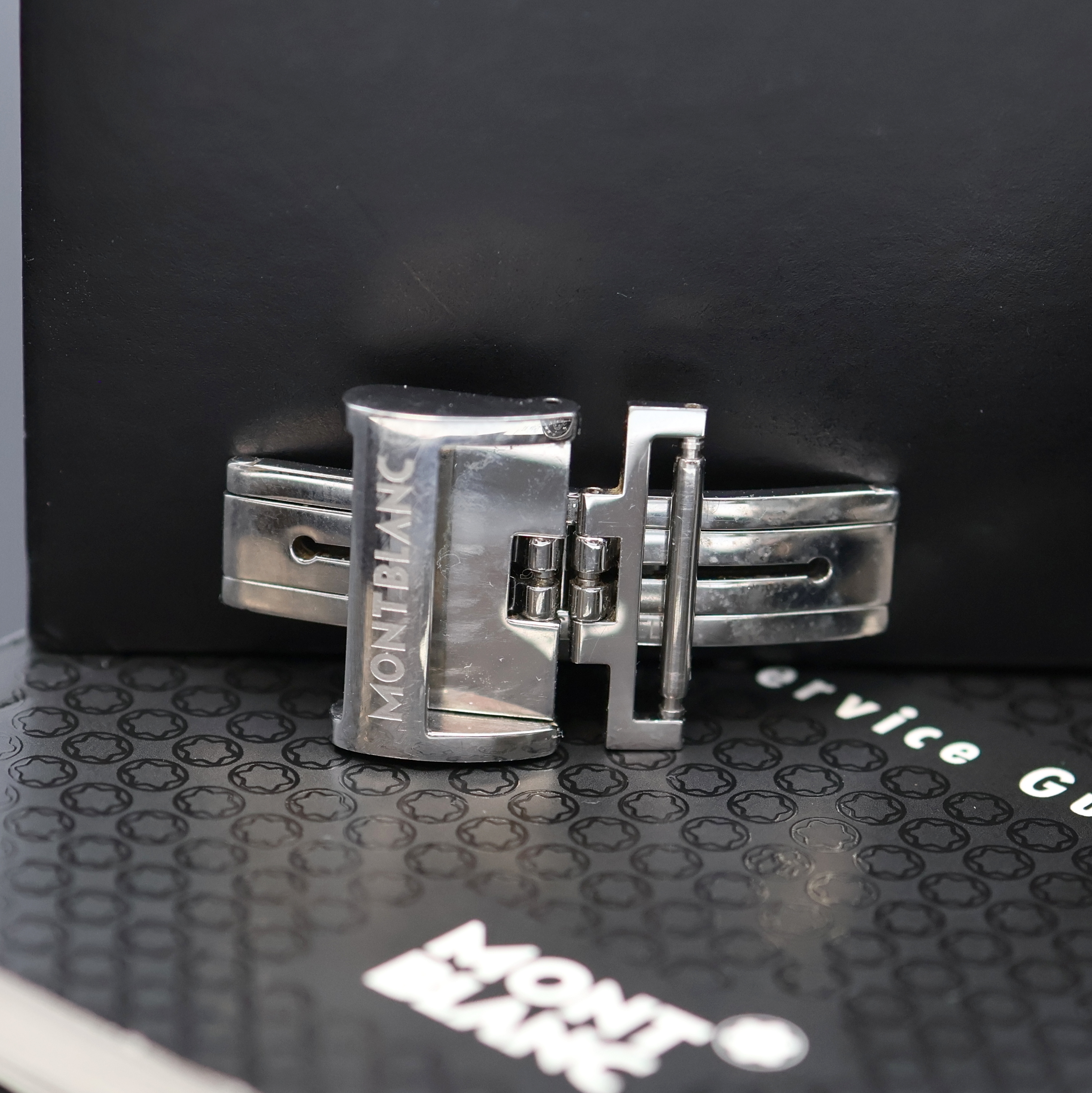 Detail e: MONTBLANC Star Meisterstück Herrenchronograph Referenz 7016, Schweiz verk. lt. beil. Pap. 12/2005, Automatik, beids. vergl. Edelstahlgeh. inkl. ...