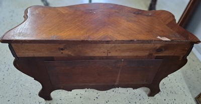 27058144i - Großer Spiegel mit Konsole, um 1880, Mahagoni massiv, z.T. Furnier, obere Bekrönung ...