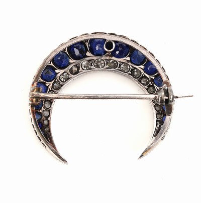 27058145b - 14 kt Gold Saphir-Diamant-Brosche, um 1860, GG 585/000 gepr., nachträglich rhod., ...