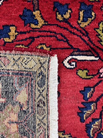 27058155e - Lilian, Persien, Mitte 20.Jhd, Wolle auf Baumwolle, ca. 259 x 137 cm, EHZ: 2 ...