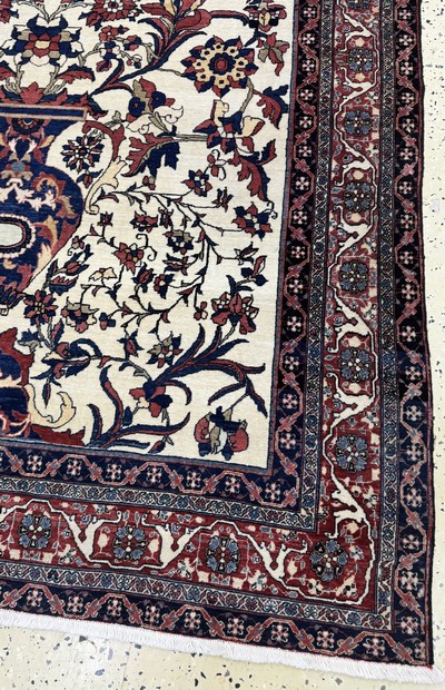 27058160a - Antiker Farahan fein, Persien, 19.Jhd, Korkwolle auf Baumwolle, ca. 200 x 134 cm, EHZ: ...