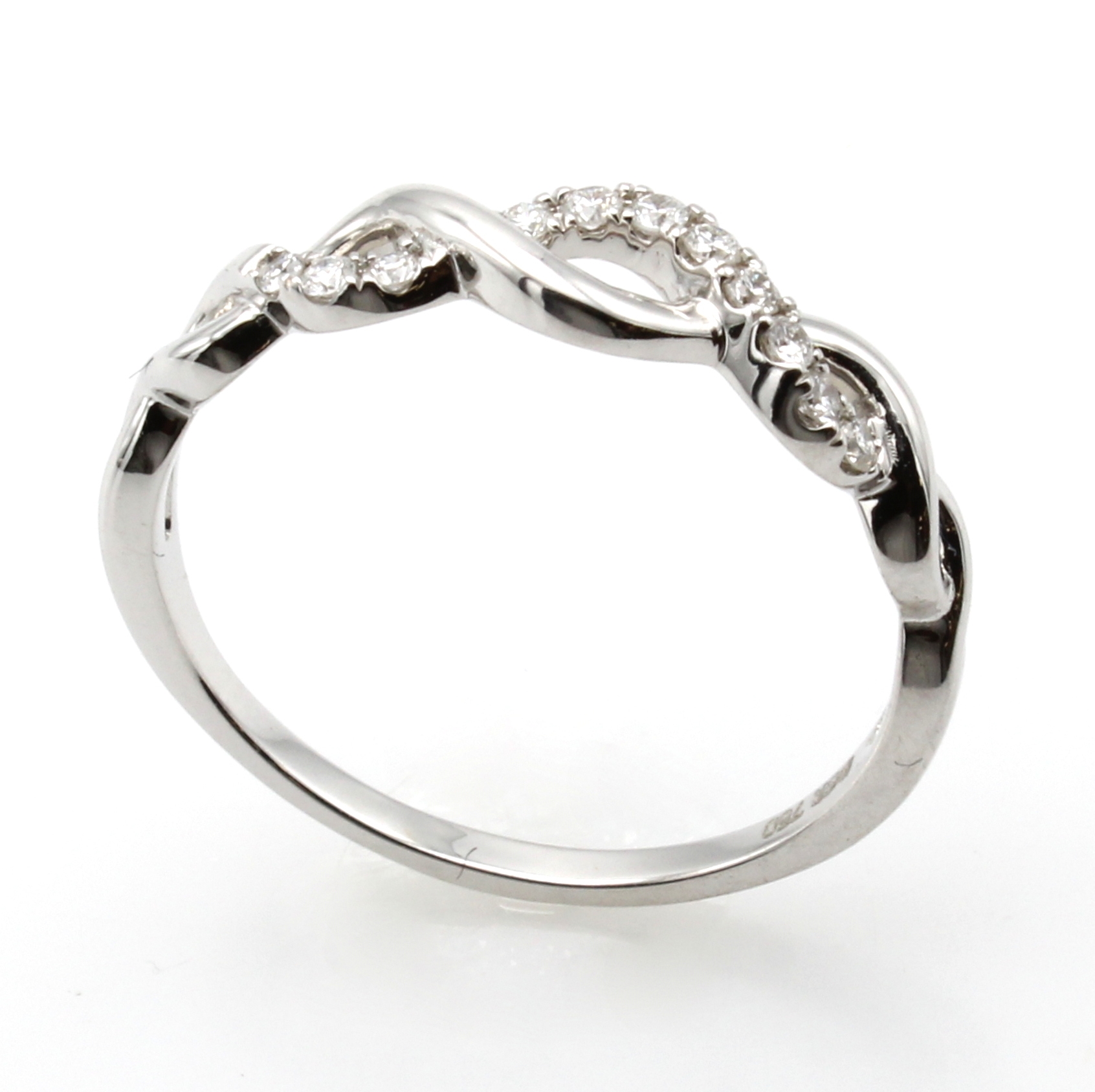 Image 27058485 - Ring mit Brillanten, WG 750/000, z.T. in gedrehter Optik, Brill. zus. ca. 0.12 ct feines ...