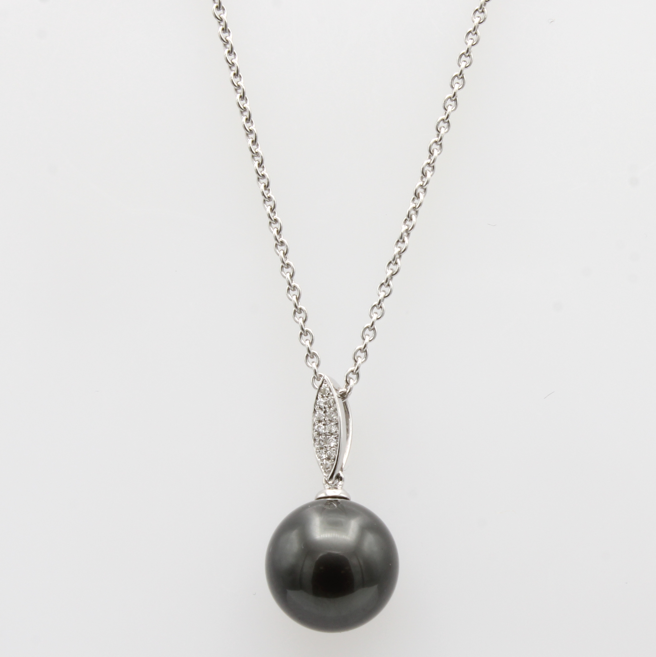 Image 27058524 - Anhänger mit Tahitiperle und Brillanten an Kette, WG 750/000, dunkelgraue bis ...