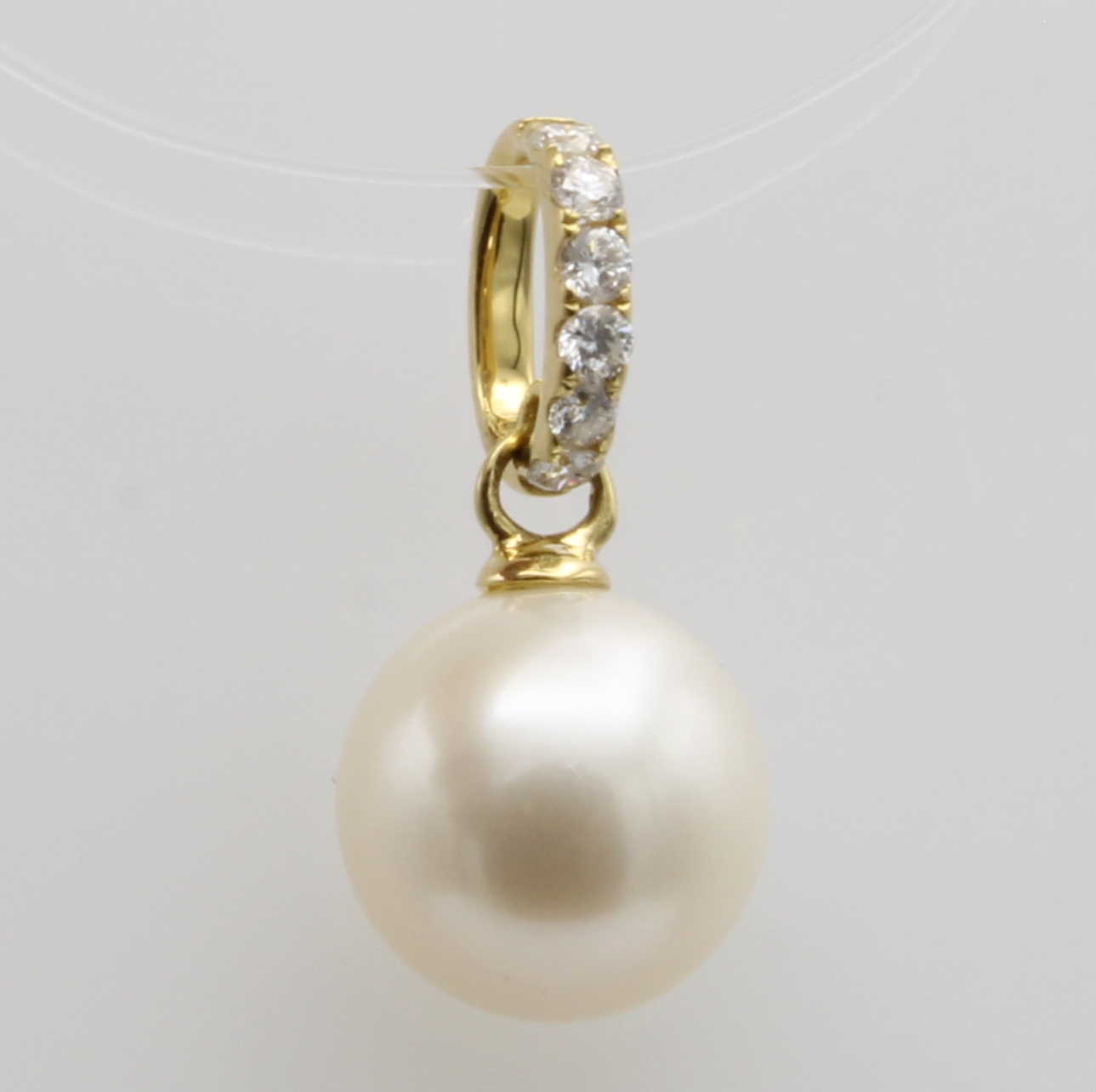 Image 27058545 - Anhänger mit Perle und Brillanten, GG 750/000, weiße Süßwasserzuchtperle ca. 9.5 ...