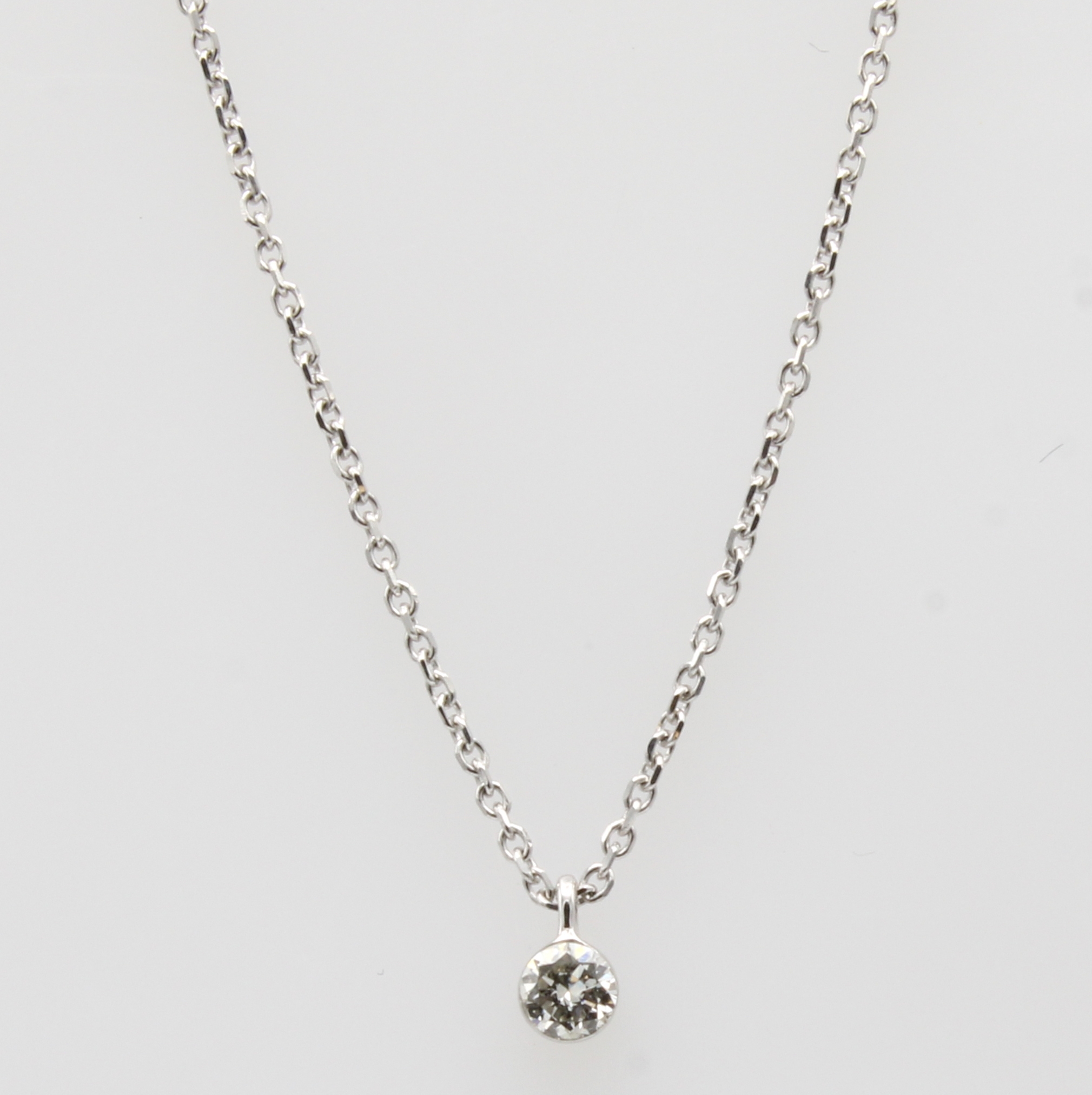 Image 27058586 - Brillantanhänger an Kette, WG 750/000, Brill. ca. 0.15 ct feines Weiß/si, in L. ca. ...