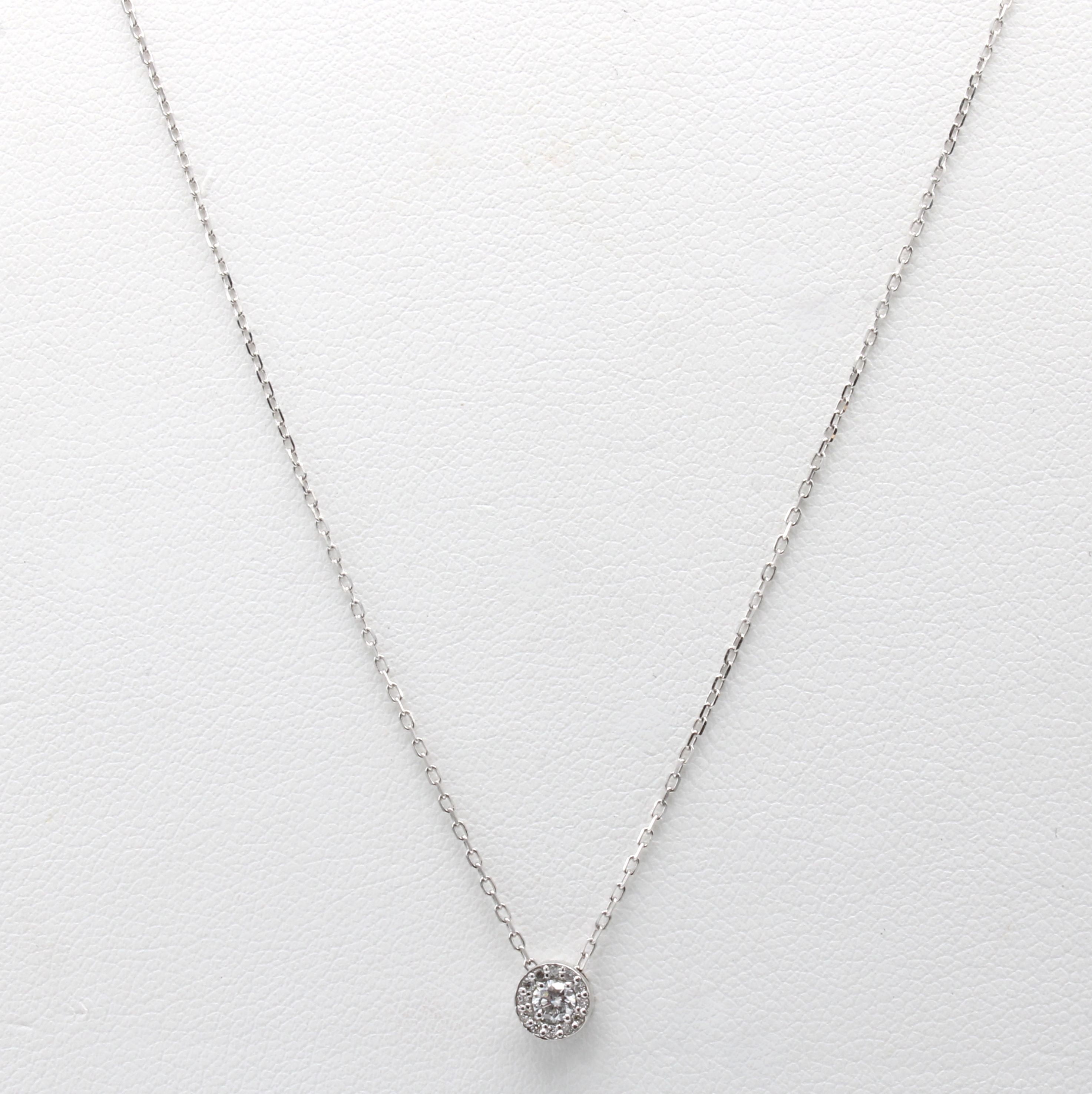 Image 27058593 - Anhänger mit Brillanten an Kette, WG 750/000, 13 Brill. zus. ca. 0.11 ct feines ...