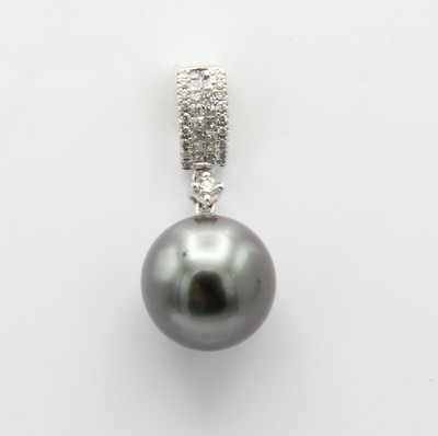 Image Anhänger mit Tahitizuchtperle, Diamanten und Brillanten, WG 750/000, 16 Diam. im ...
