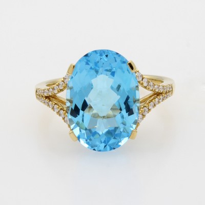 27058525a - Ring mit Blautopas und Brillanten, GG 750/000, geteilte Ringschultern, fac., ovaler ...