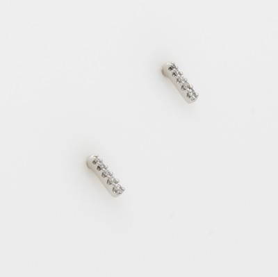 27058561a - Paar Ohrstecker mit Brillanten, WG 585/000, 10 Brill. zus. ca. 0.03 ct feines Weiß/si ...