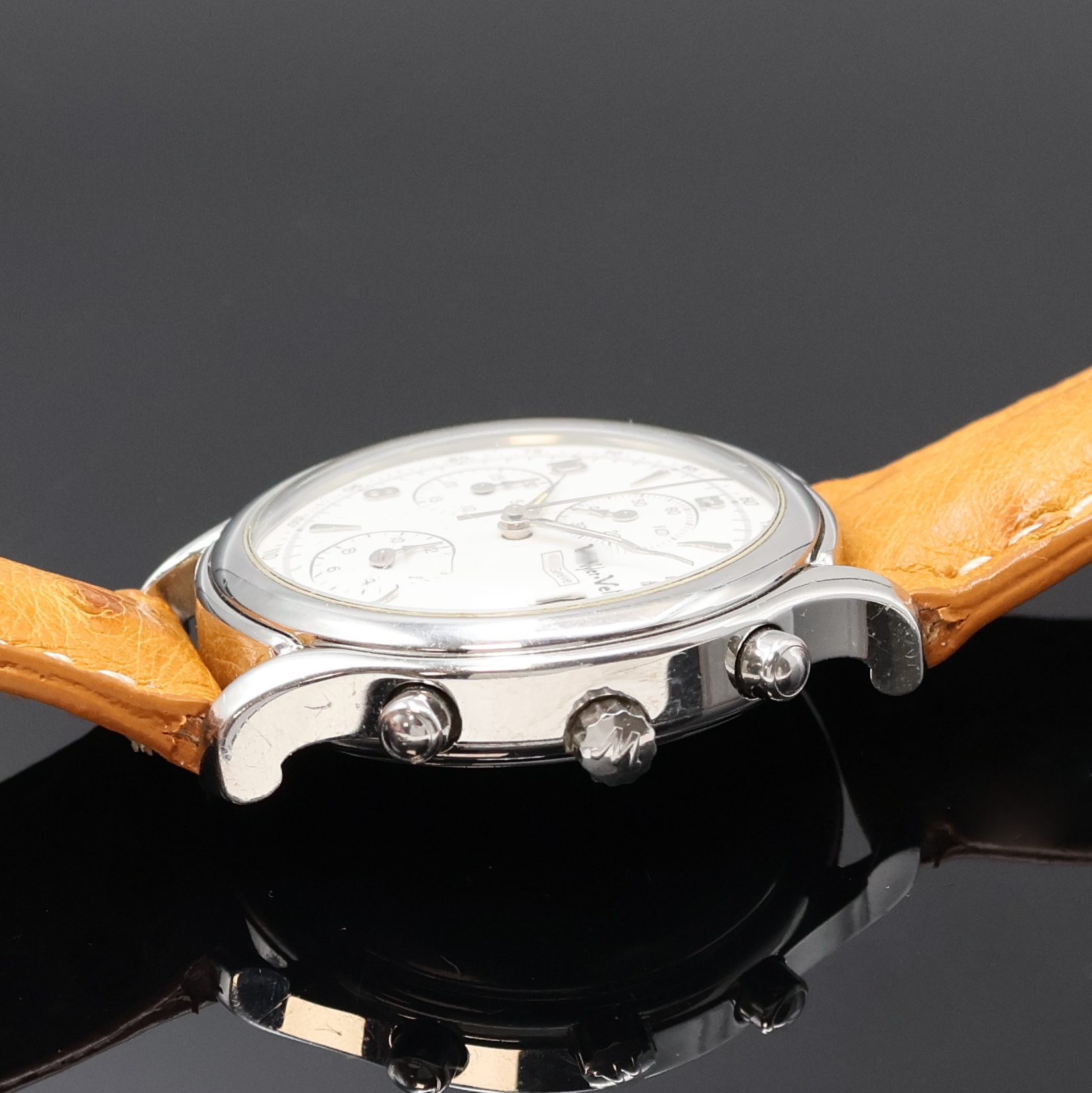 Detail b: WYLER VETTA Armbandchronograph in Stahl Referenz W.1105.47, Automatik, Schweiz um 1995, 3-teil. Geh., Boden und Glasrand aufgedr., weißes Zifferbl. ...