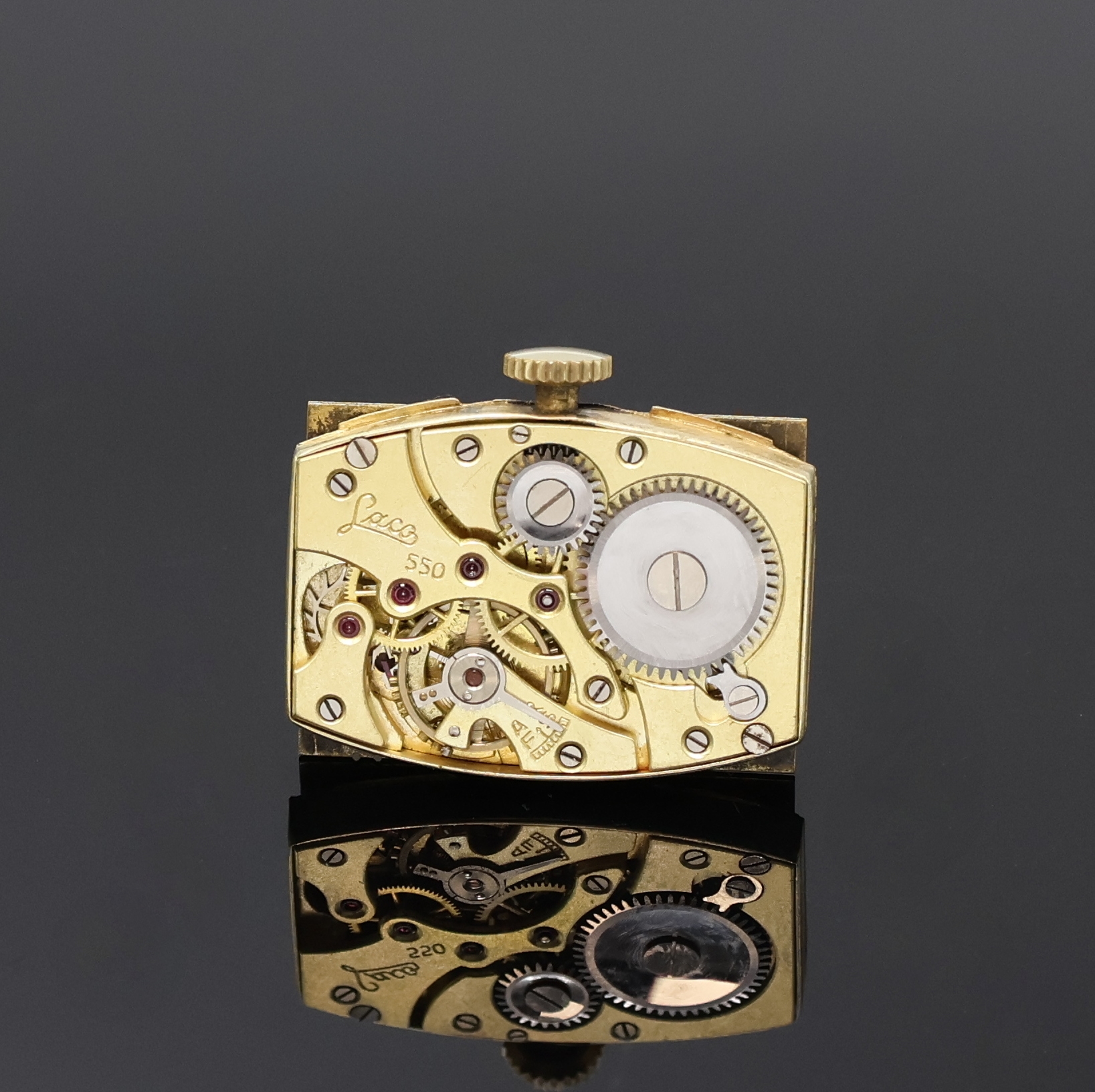 Detail d: LACO rechteckige Armbanduhr in GG 585/000, Deutschland um 1940, Handaufzug, 2-teil. Scharniergeh., gold. Duoton-Zifferbl. m. arab. Leuchtzahlen, ...
