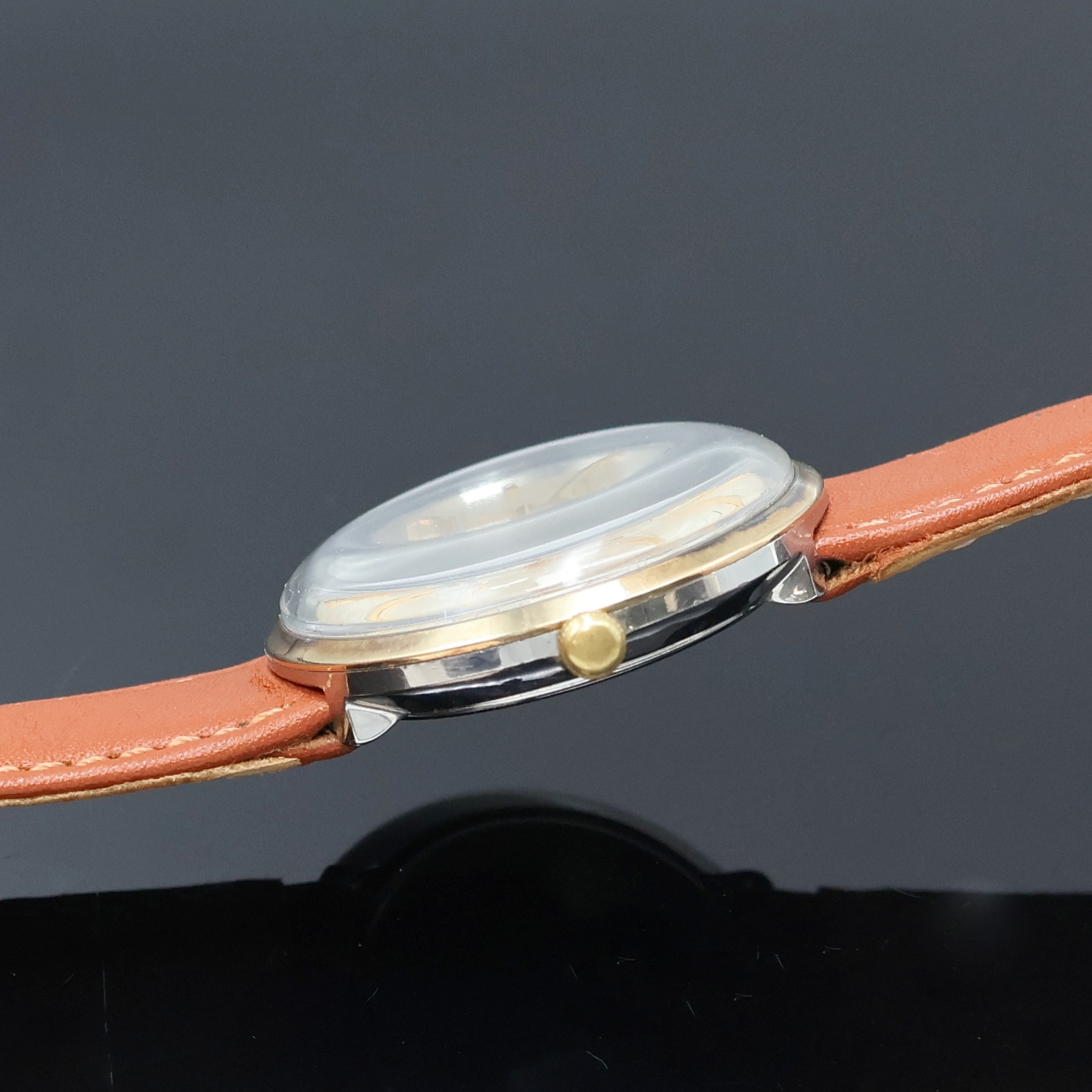 Detail b: ERNEST BOREL Armbandchronometer in Stahl/Gold, Automatik, Schweiz um 1965, Monocoque-Geh., Lünette aufgedr., silb. Zifferbl. m. aufgel. gold. ...