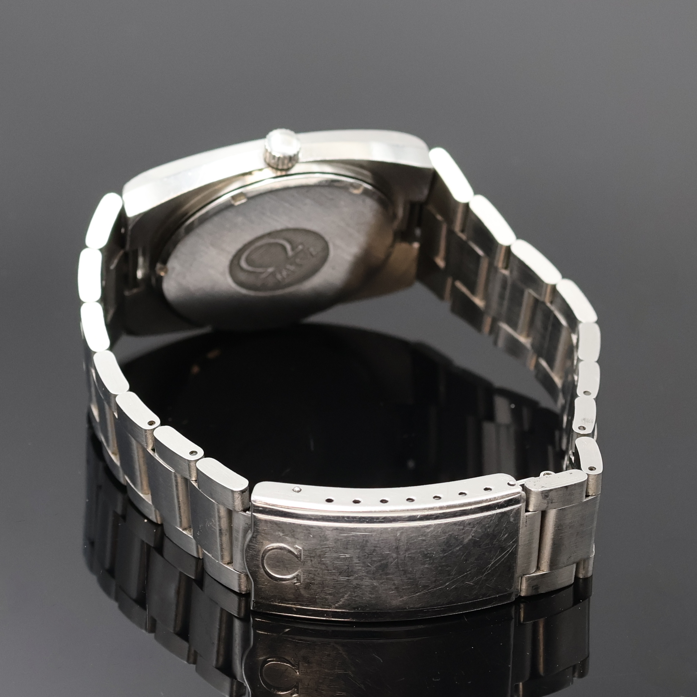 Detail b: OMEGA Geneve Herrenarmbanduhr in Stahl Referenz 166.0191, Schweiz um 1974, Automatik, 2-teil. TV-Screen Geh. m. integriertem Stahlband Ref. 1233/215, ...