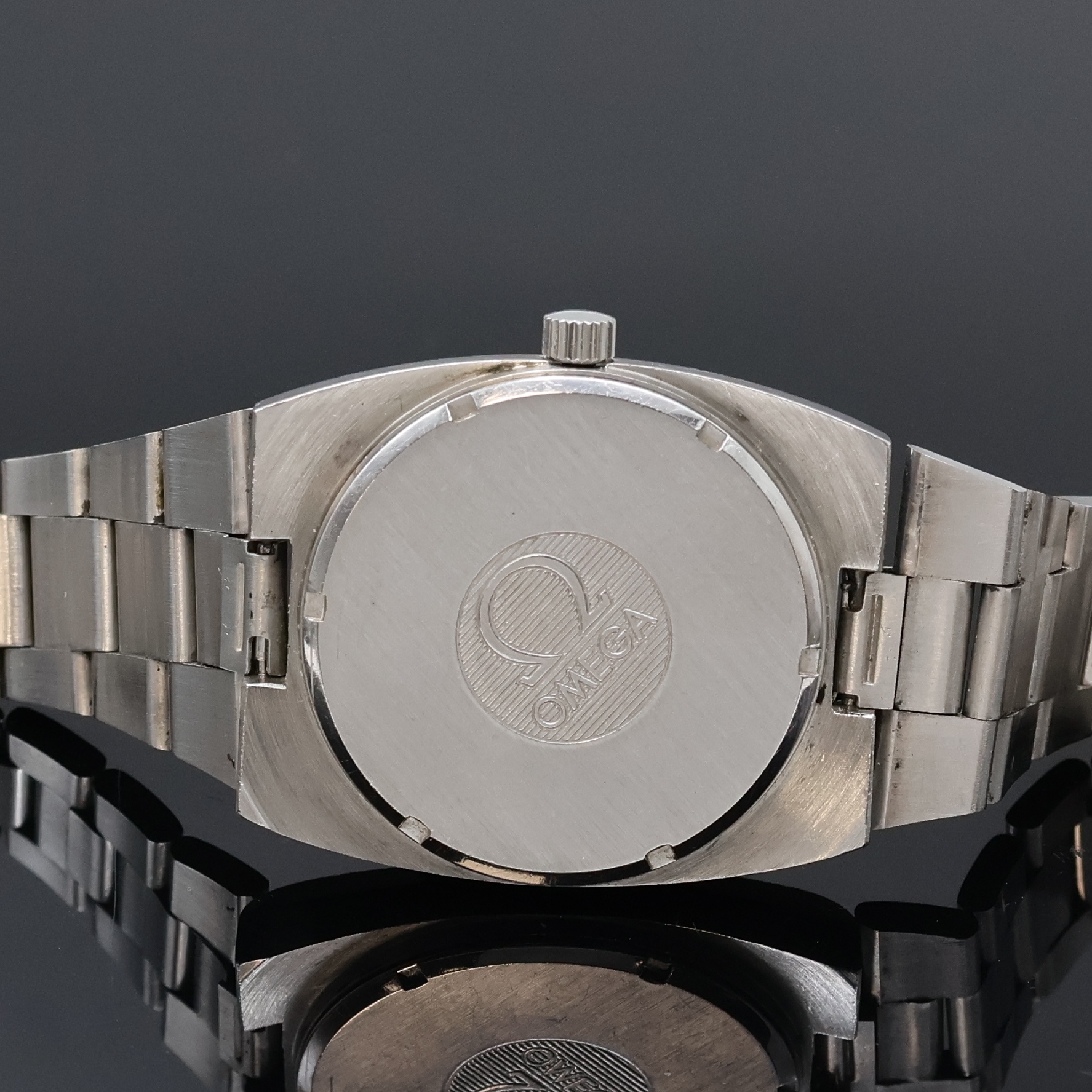 Detail d: OMEGA Geneve Herrenarmbanduhr in Stahl Referenz 166.0191, Schweiz um 1974, Automatik, 2-teil. TV-Screen Geh. m. integriertem Stahlband Ref. 1233/215, ...